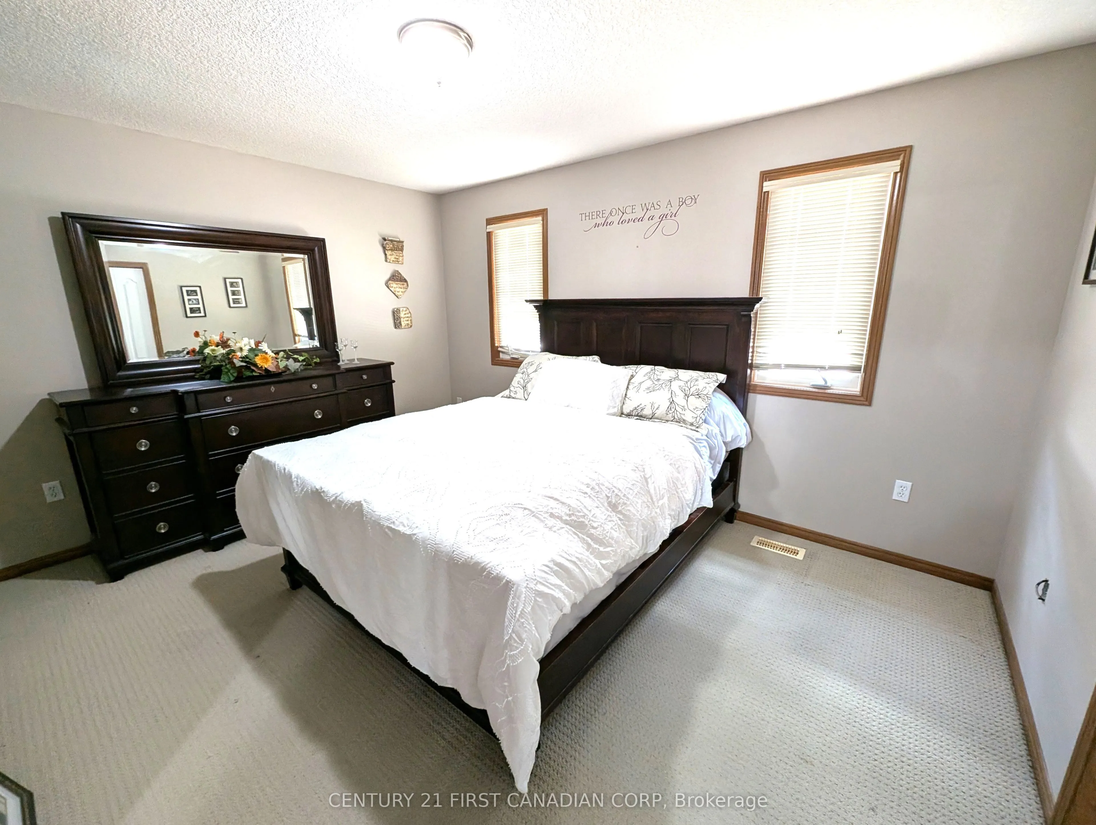 55 Queensway Drive