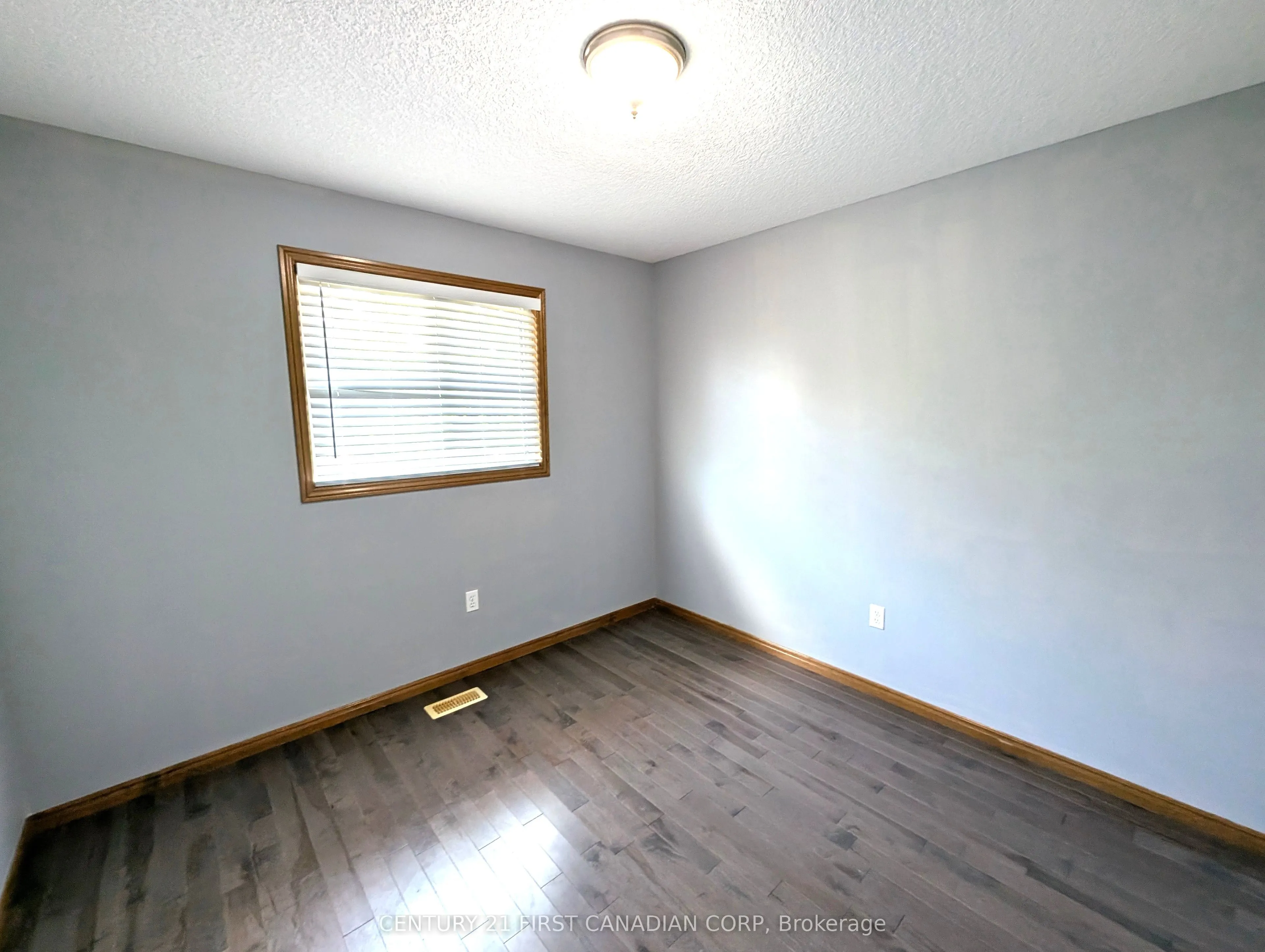 55 Queensway Drive
