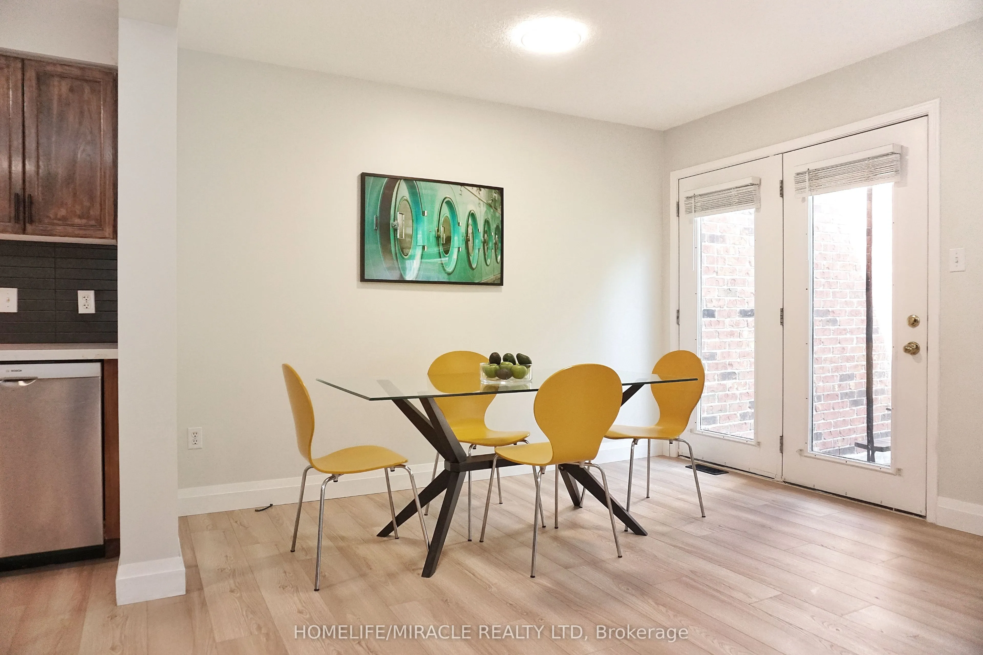 470 Annapolis Court