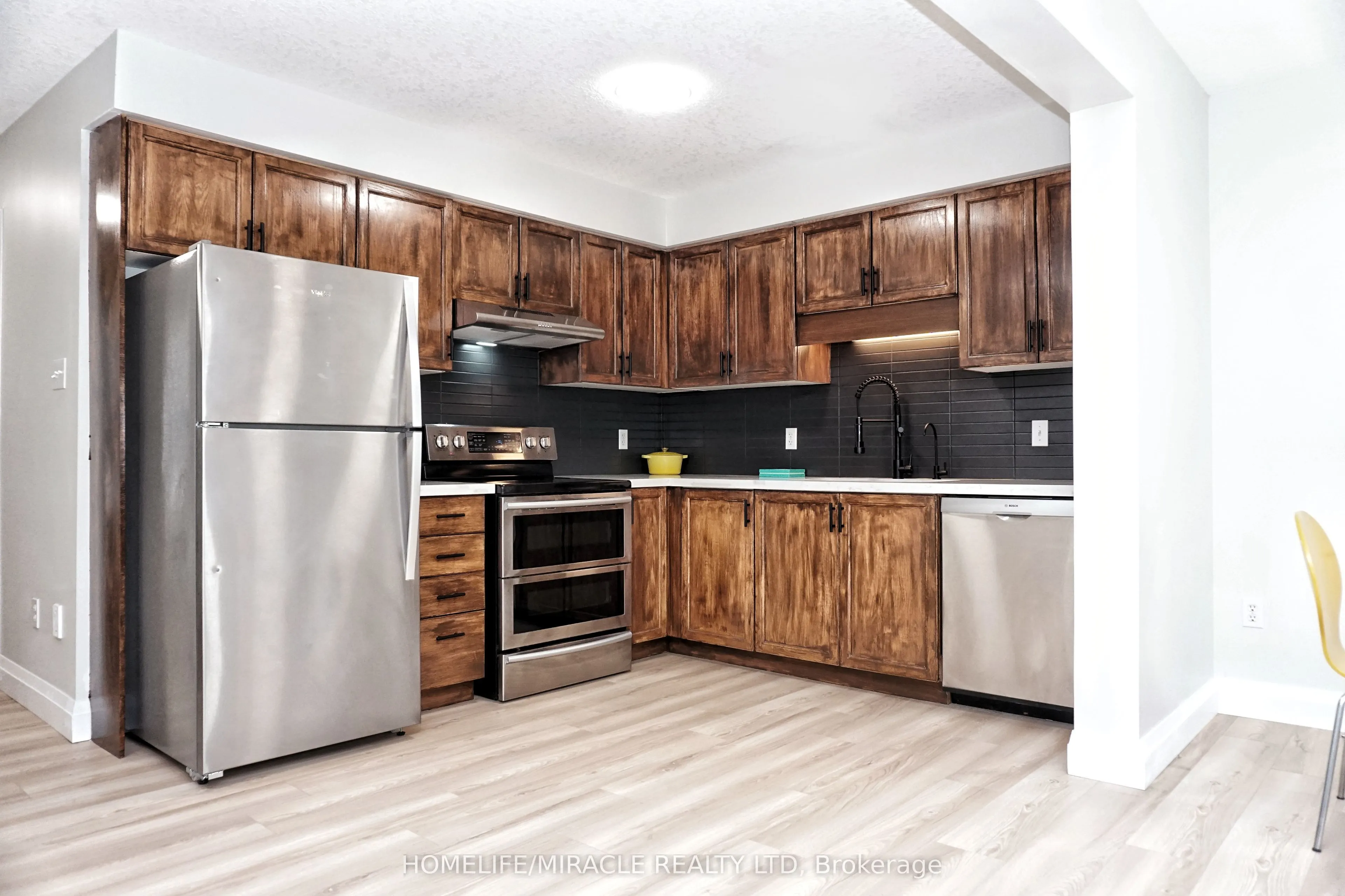 470 Annapolis Court
