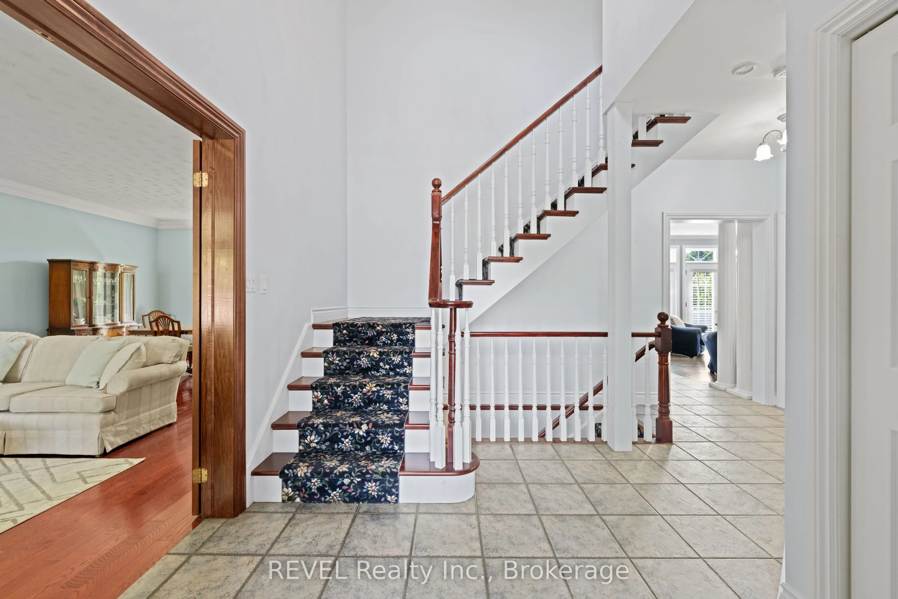 8055 Mount Carmel Boulevard