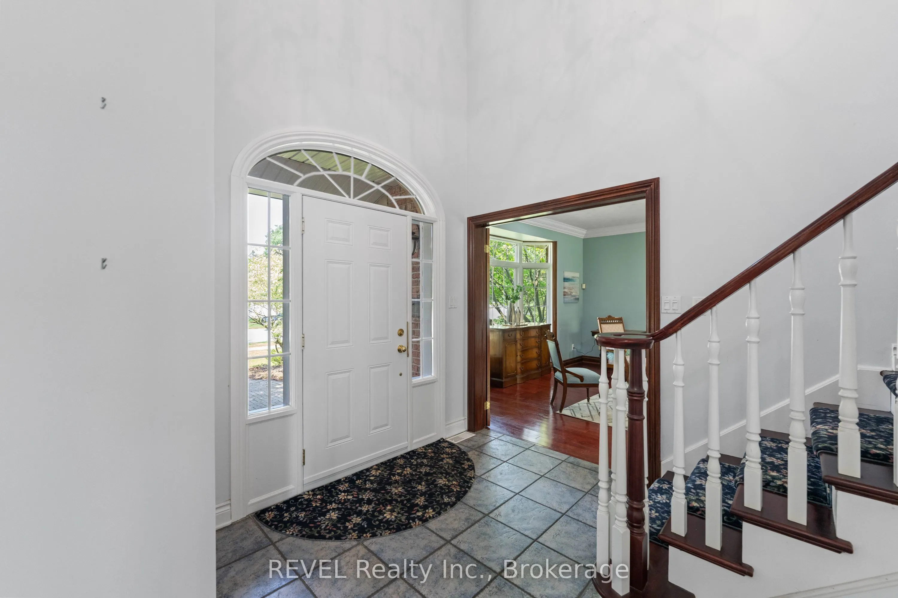 8055 Mount Carmel Boulevard