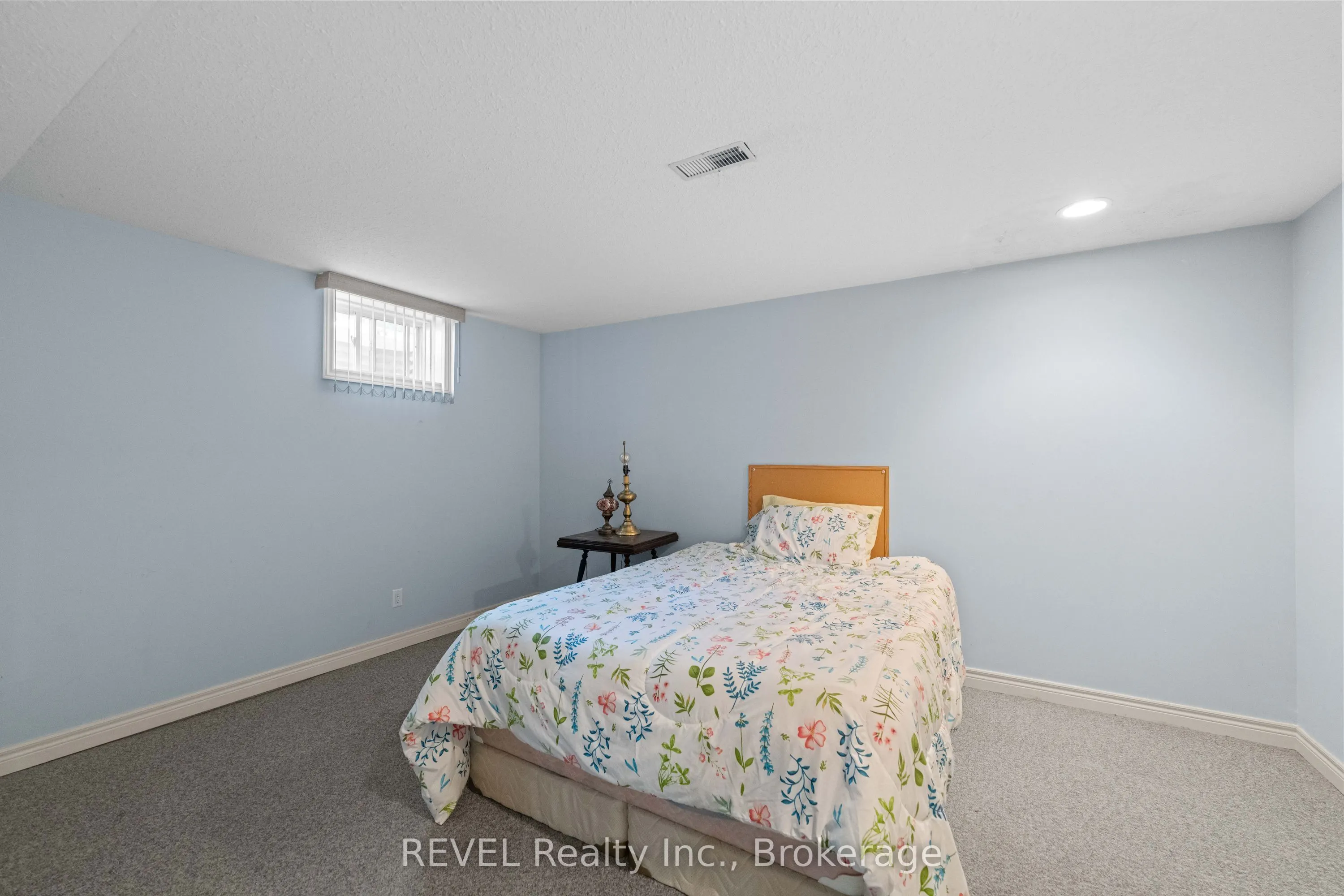 8055 Mount Carmel Boulevard