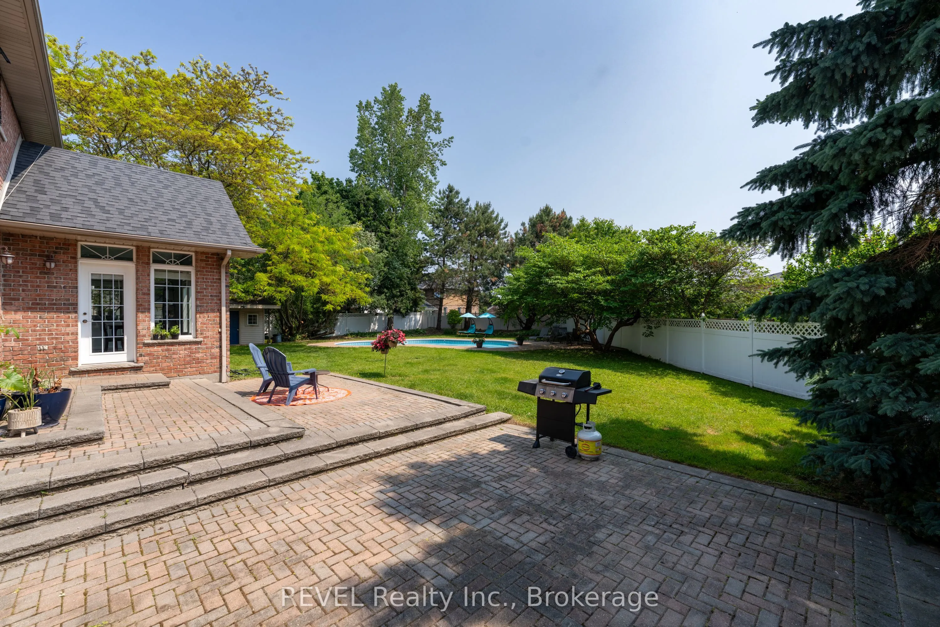 8055 Mount Carmel Boulevard