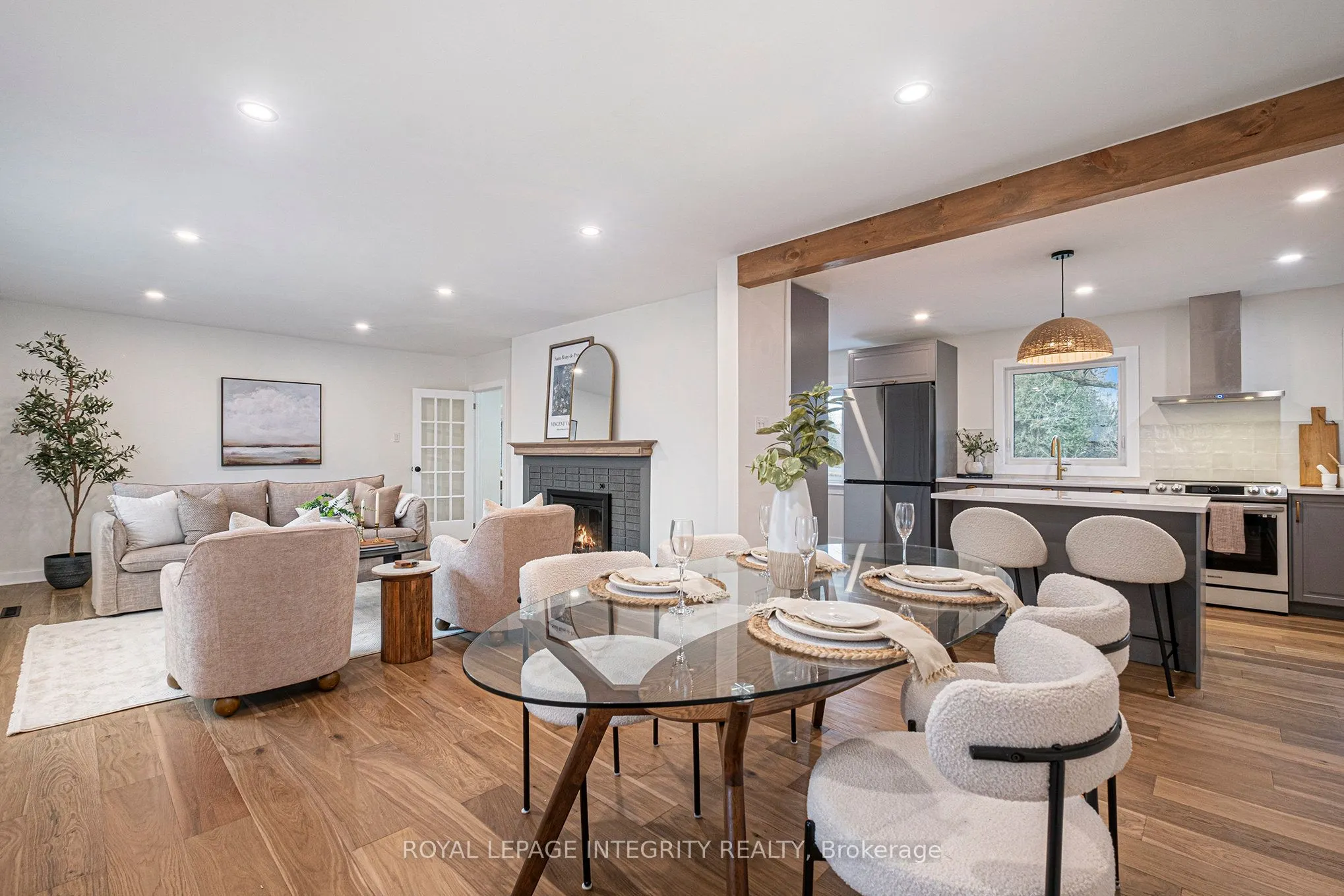 17 Lockview Road