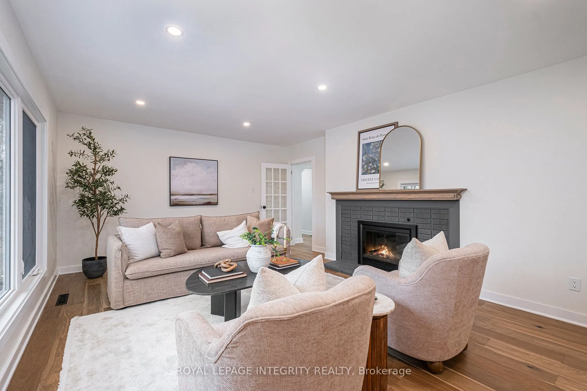 17 Lockview Road