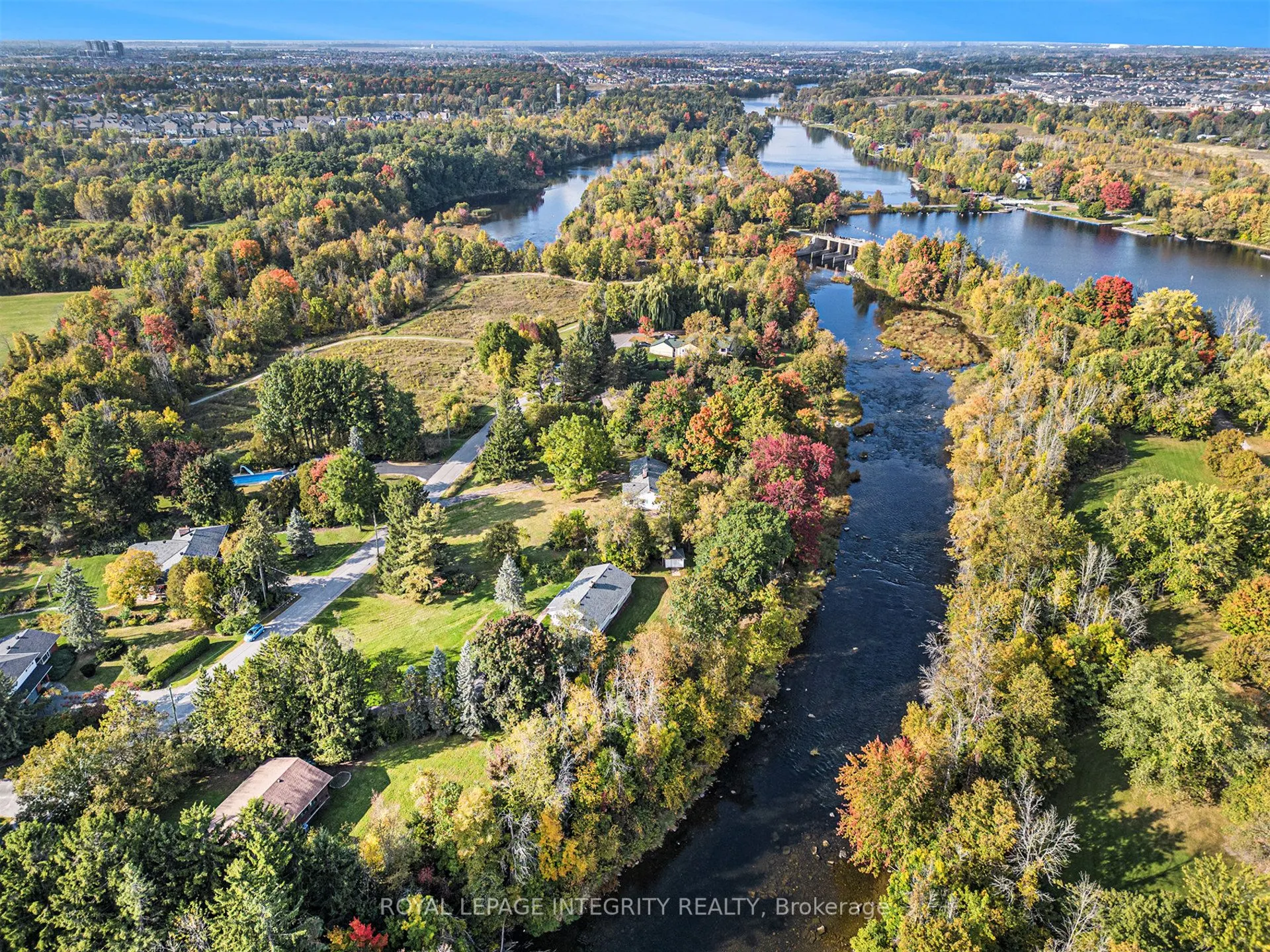 17 Lockview Road
