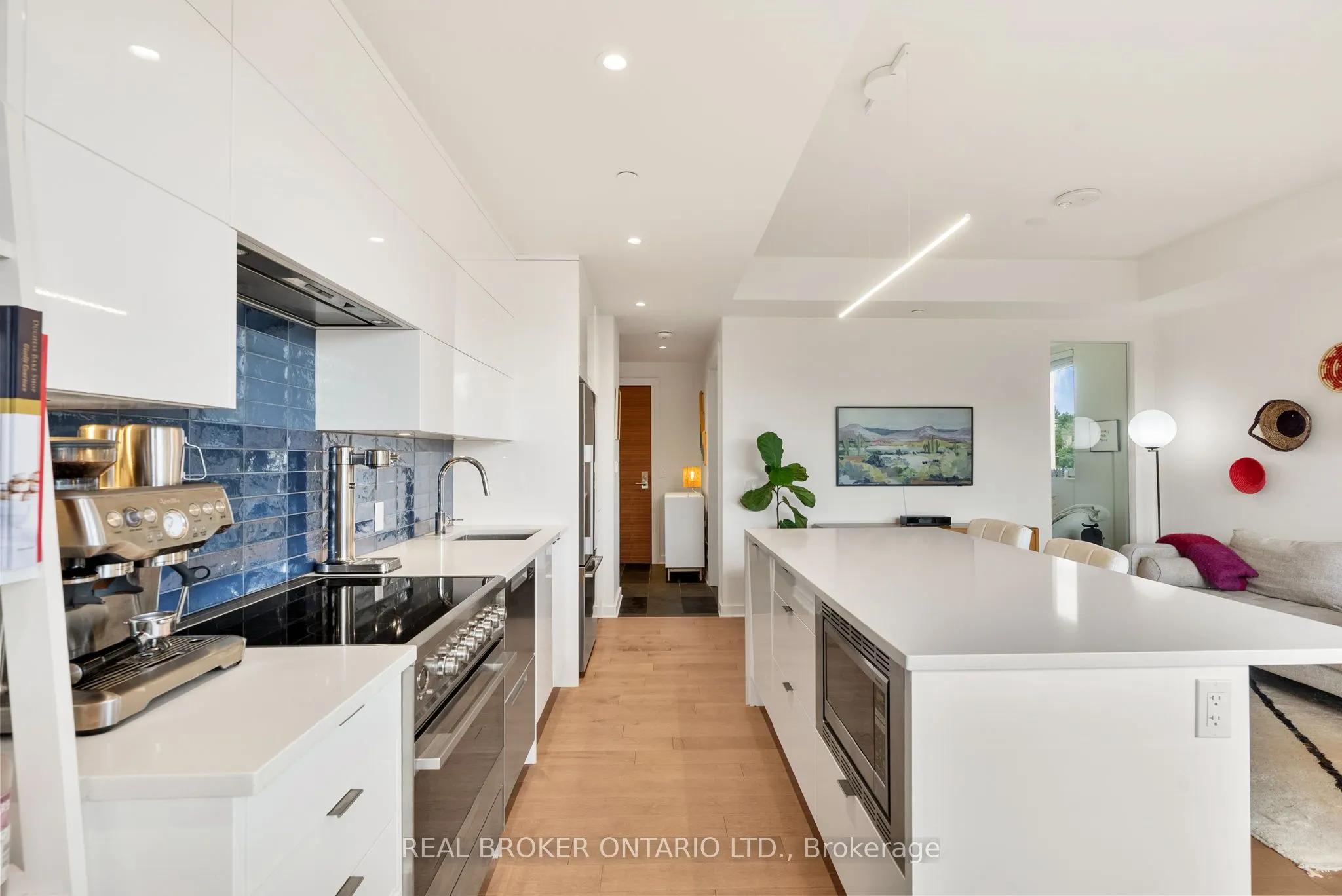 135 Barrette Street, #307