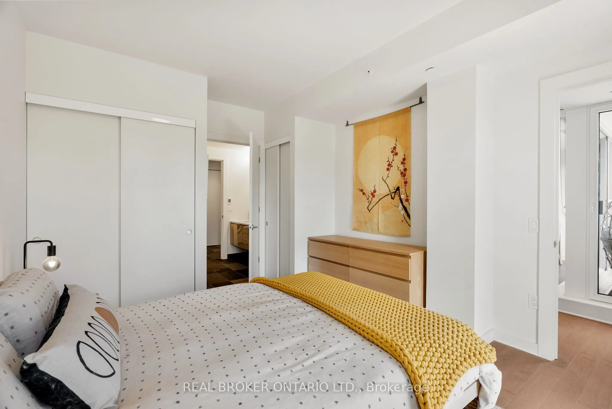 135 Barrette Street, #307