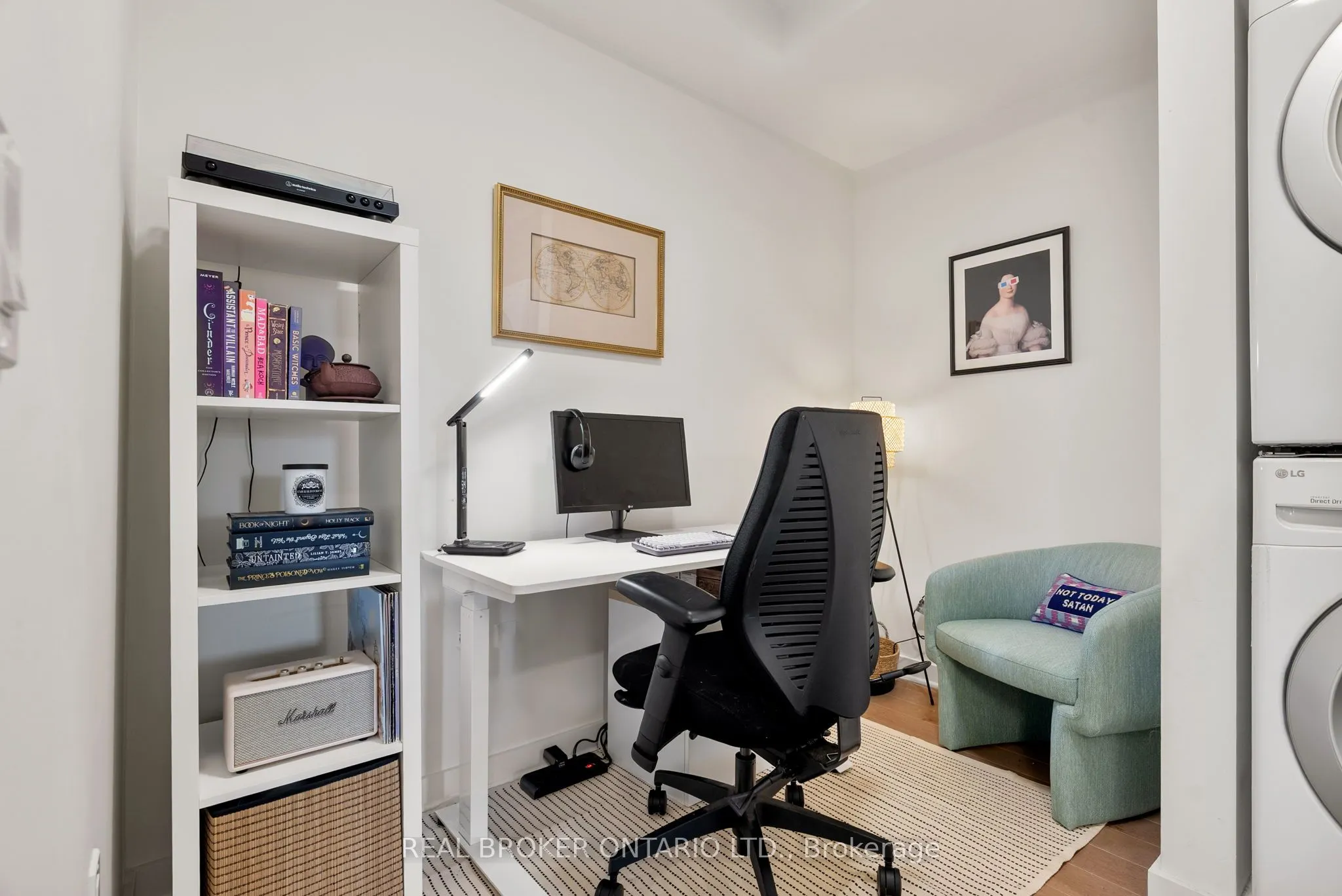 135 Barrette Street, #307