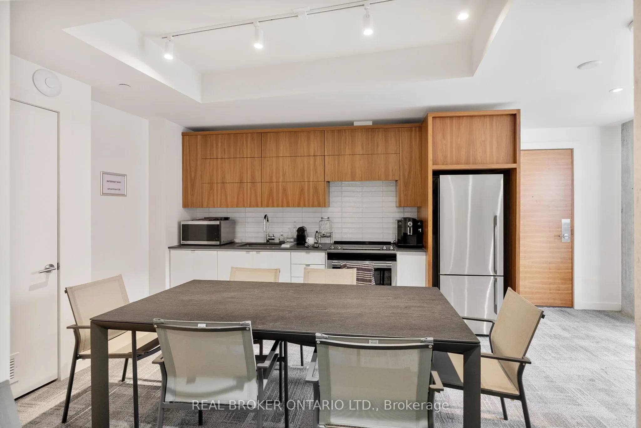 135 Barrette Street, #307