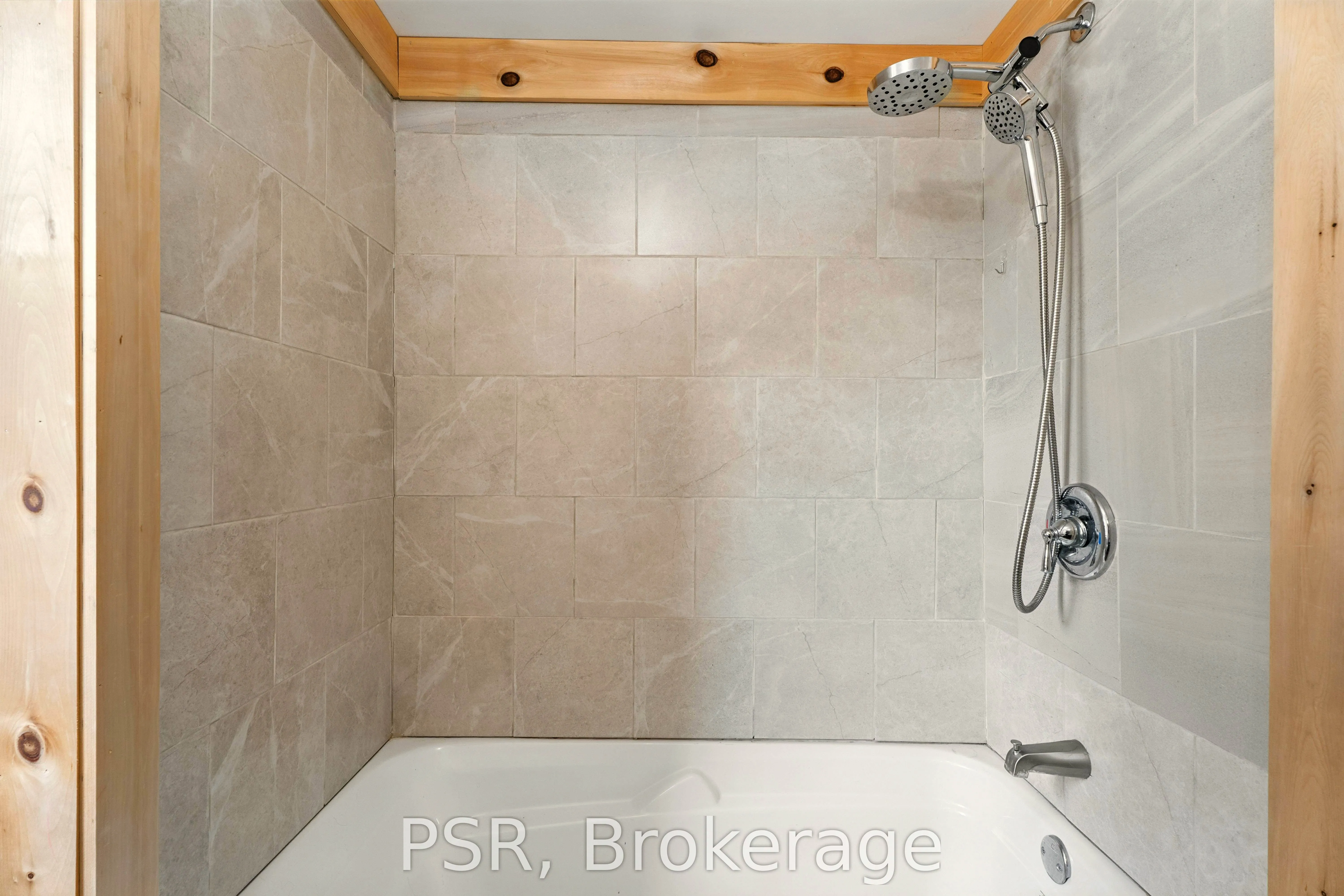 2676 Muskoka District 169 Road
