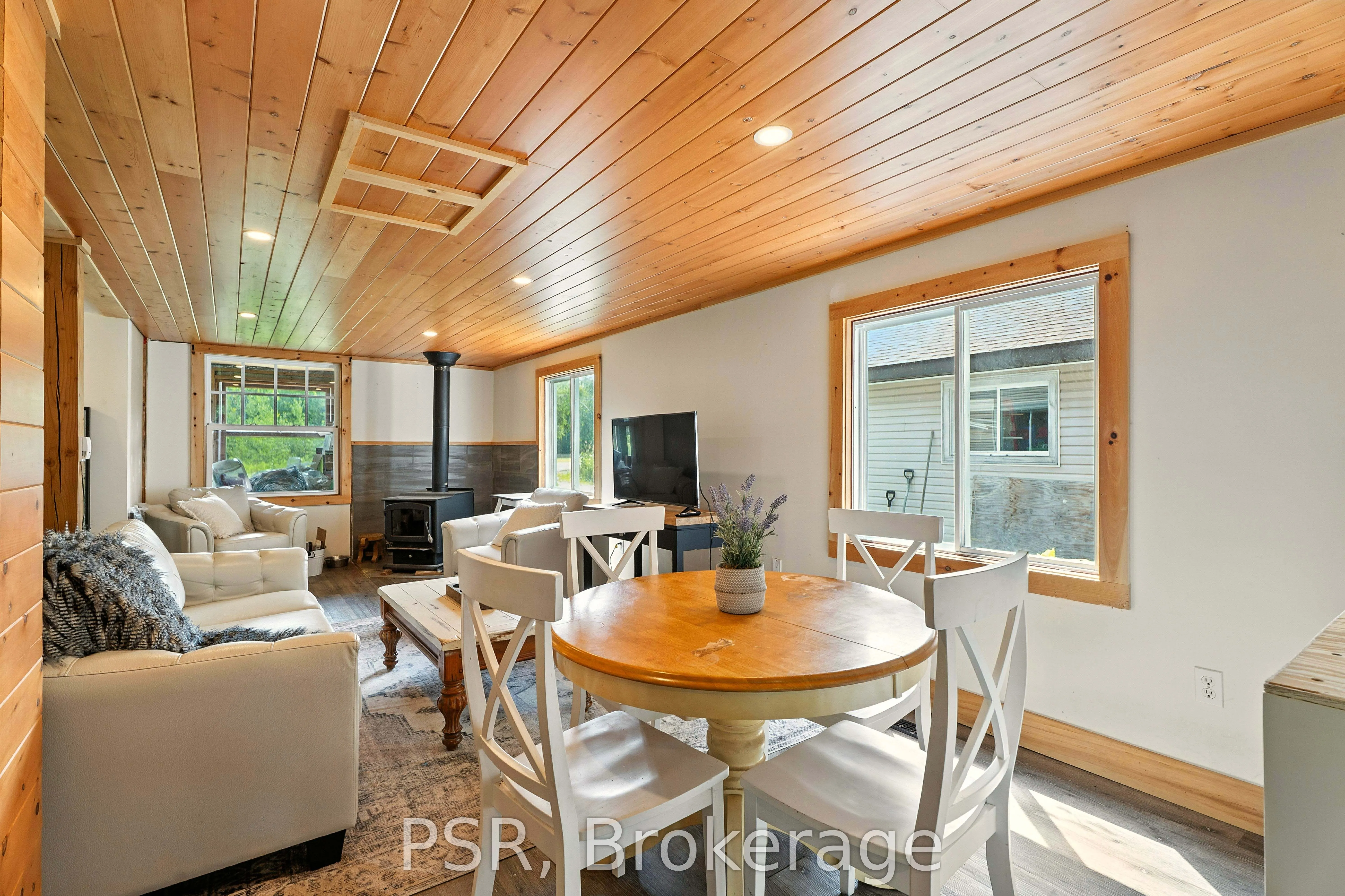 2676 Muskoka District 169 Road