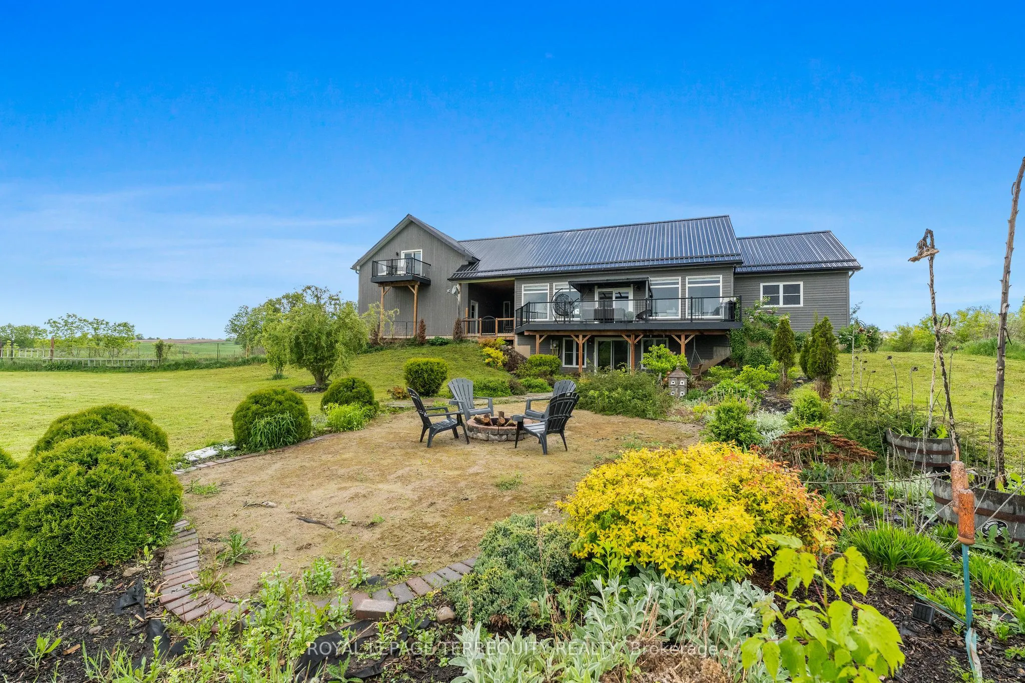 571 Catchmore Road