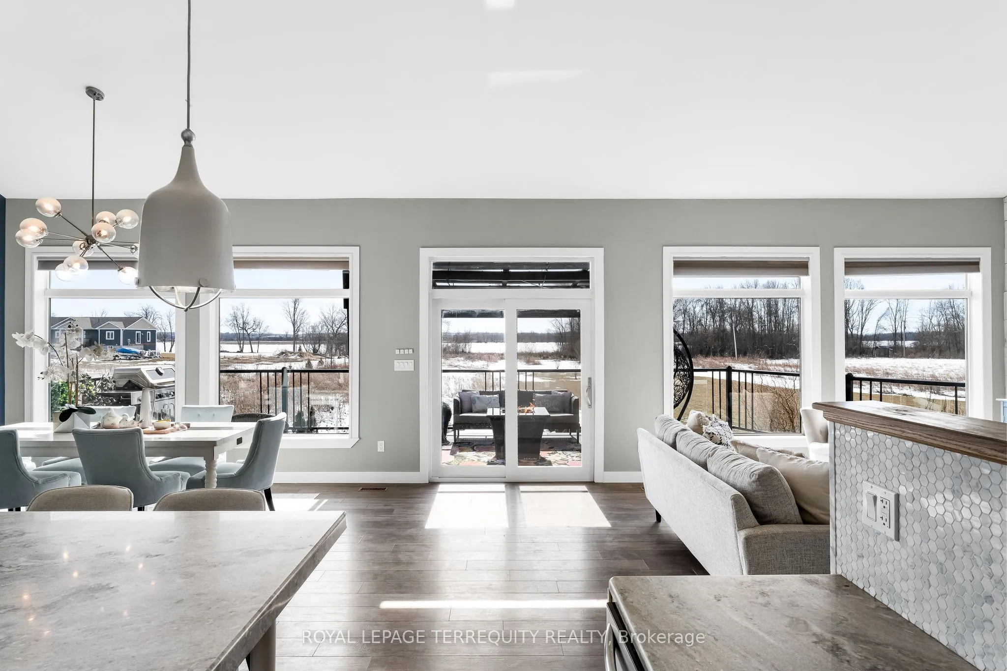 571 Catchmore Road