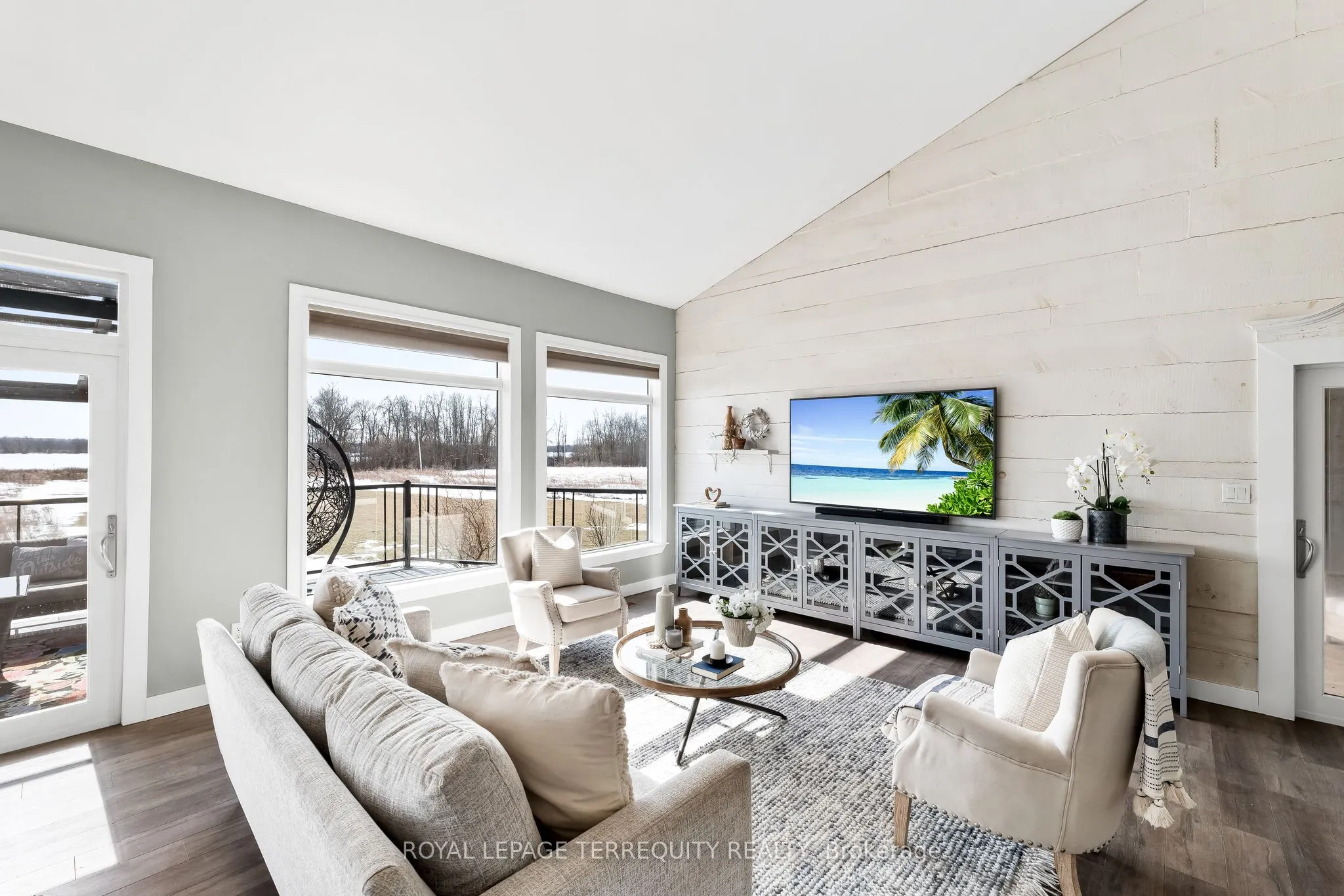 571 Catchmore Road