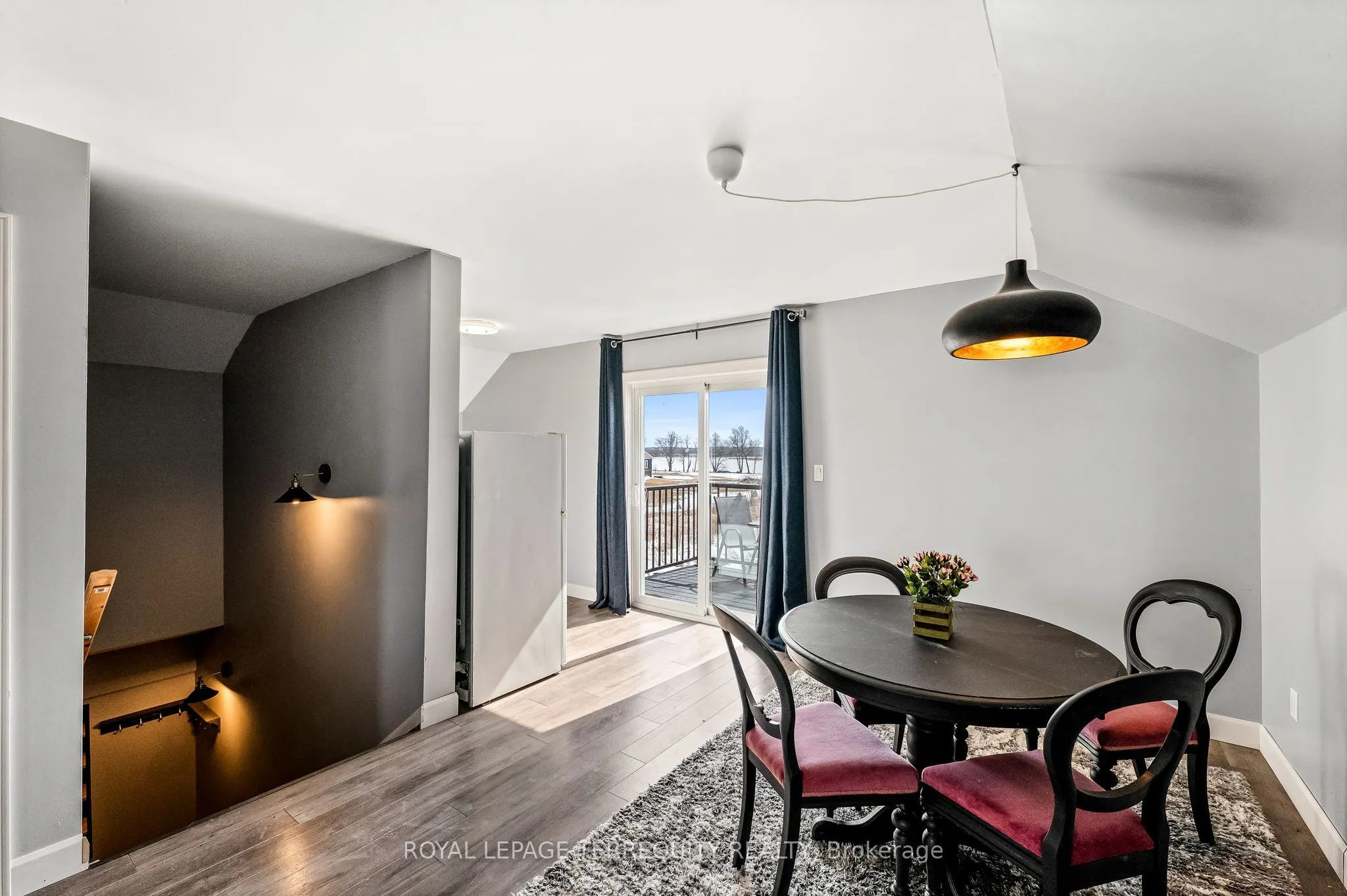 571 Catchmore Road