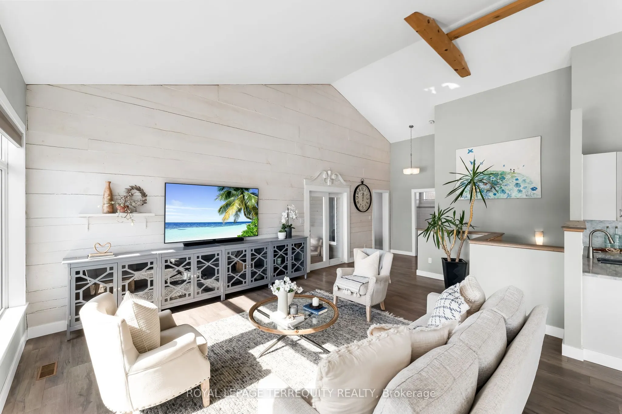 571 Catchmore Road