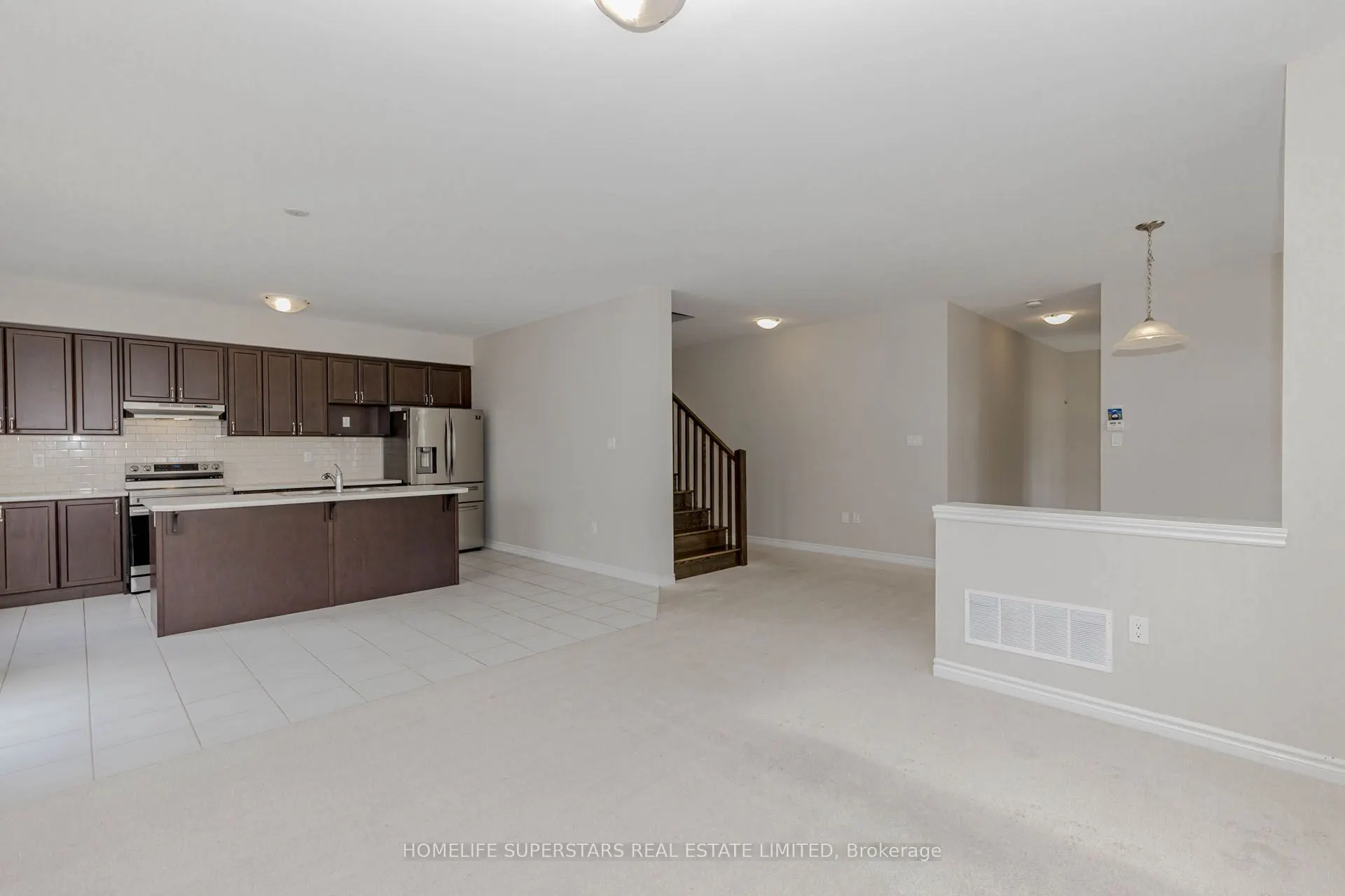 10 Macklin Street