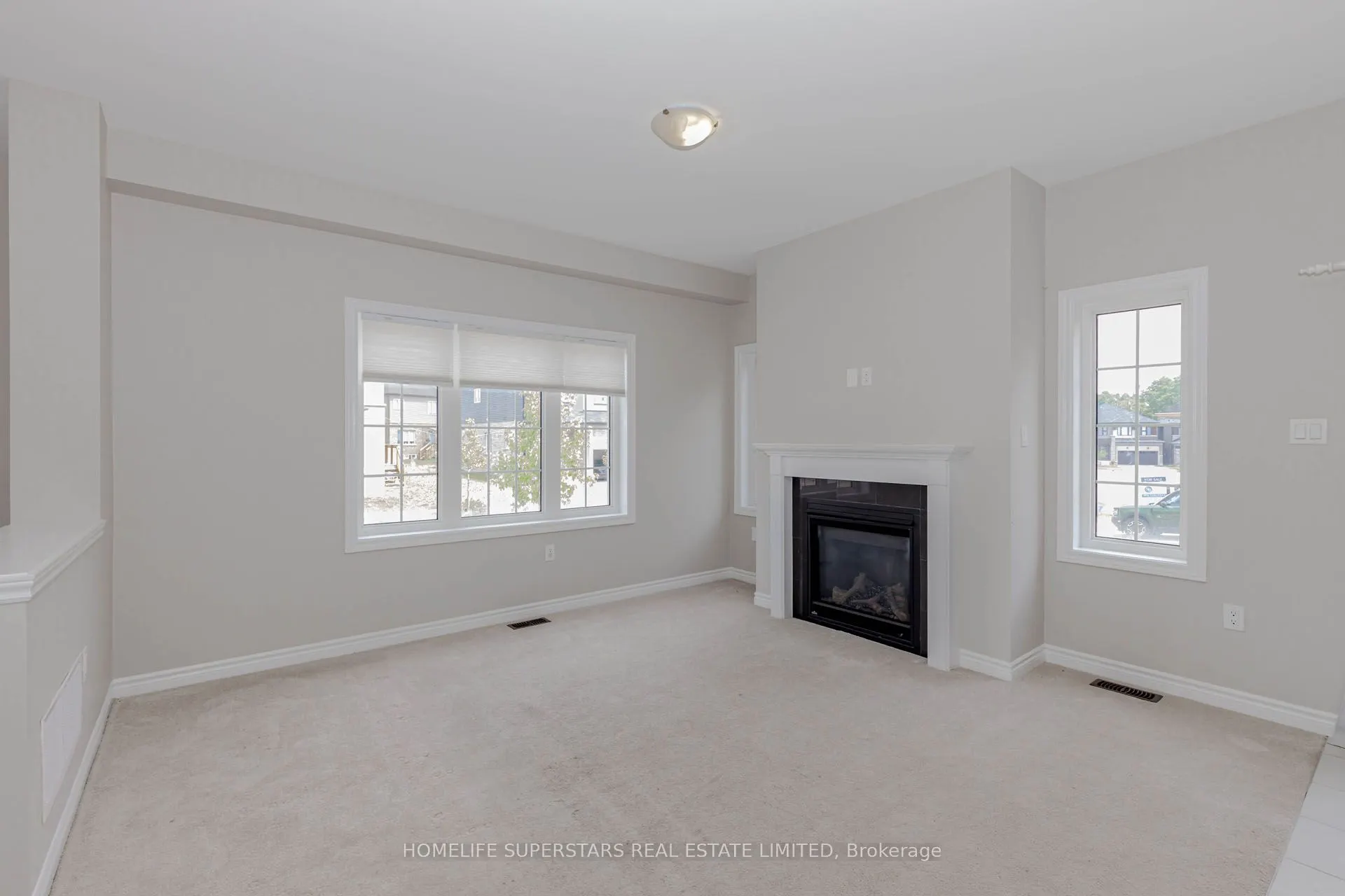 10 Macklin Street