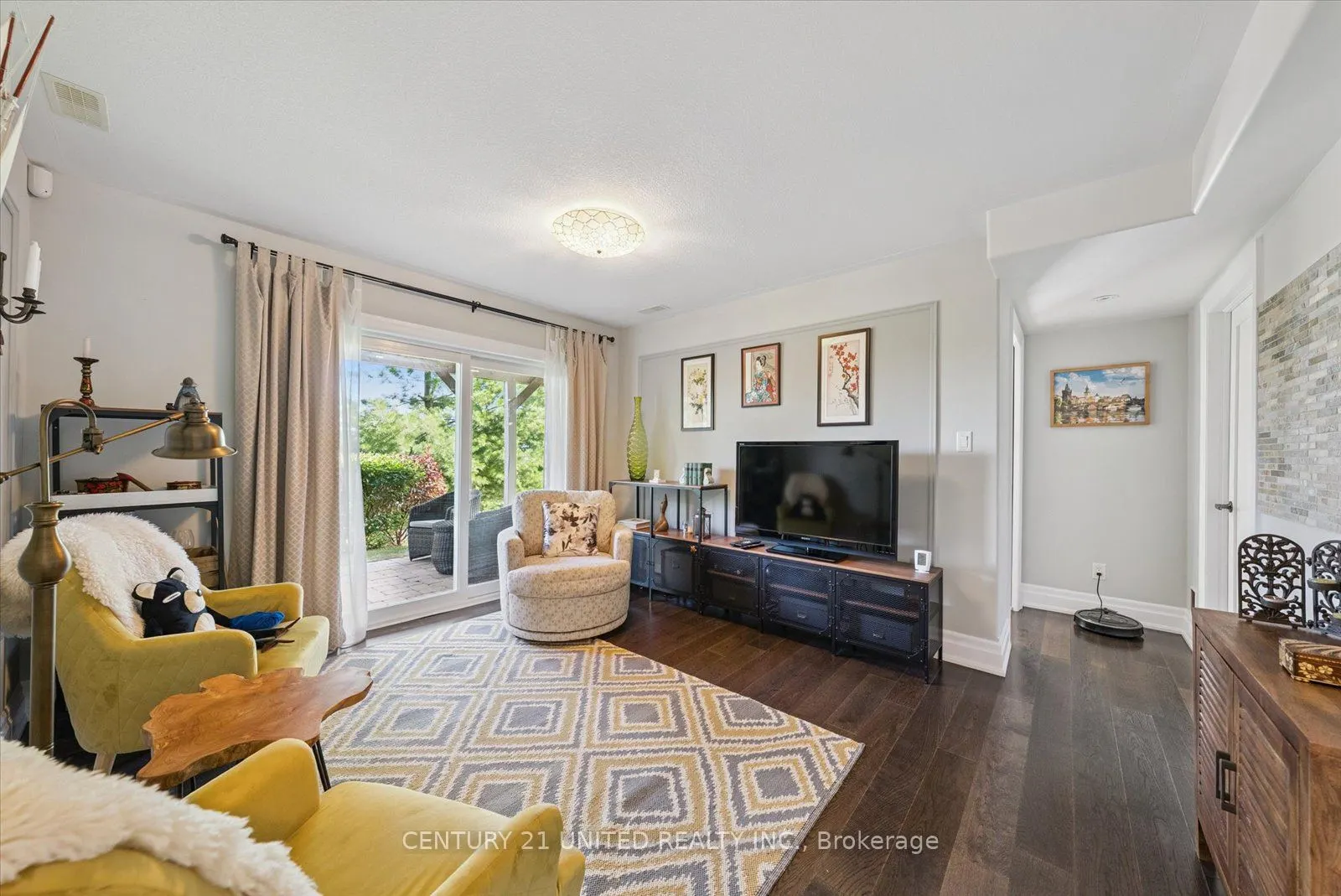 301 Carnegie Avenue, #155