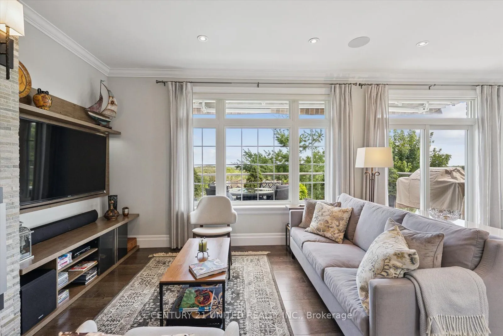 301 Carnegie Avenue, #155