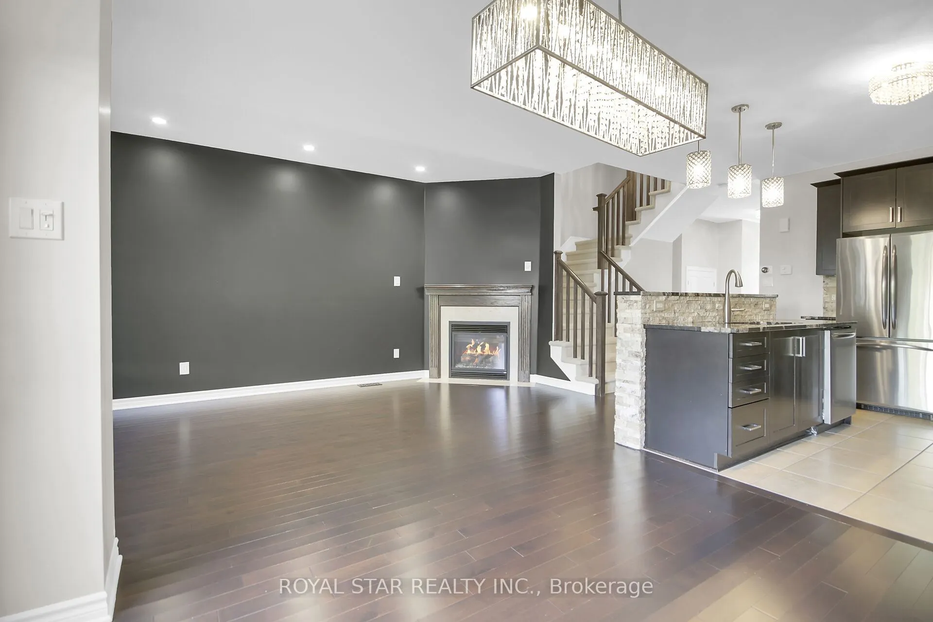 345 Widgeon Way