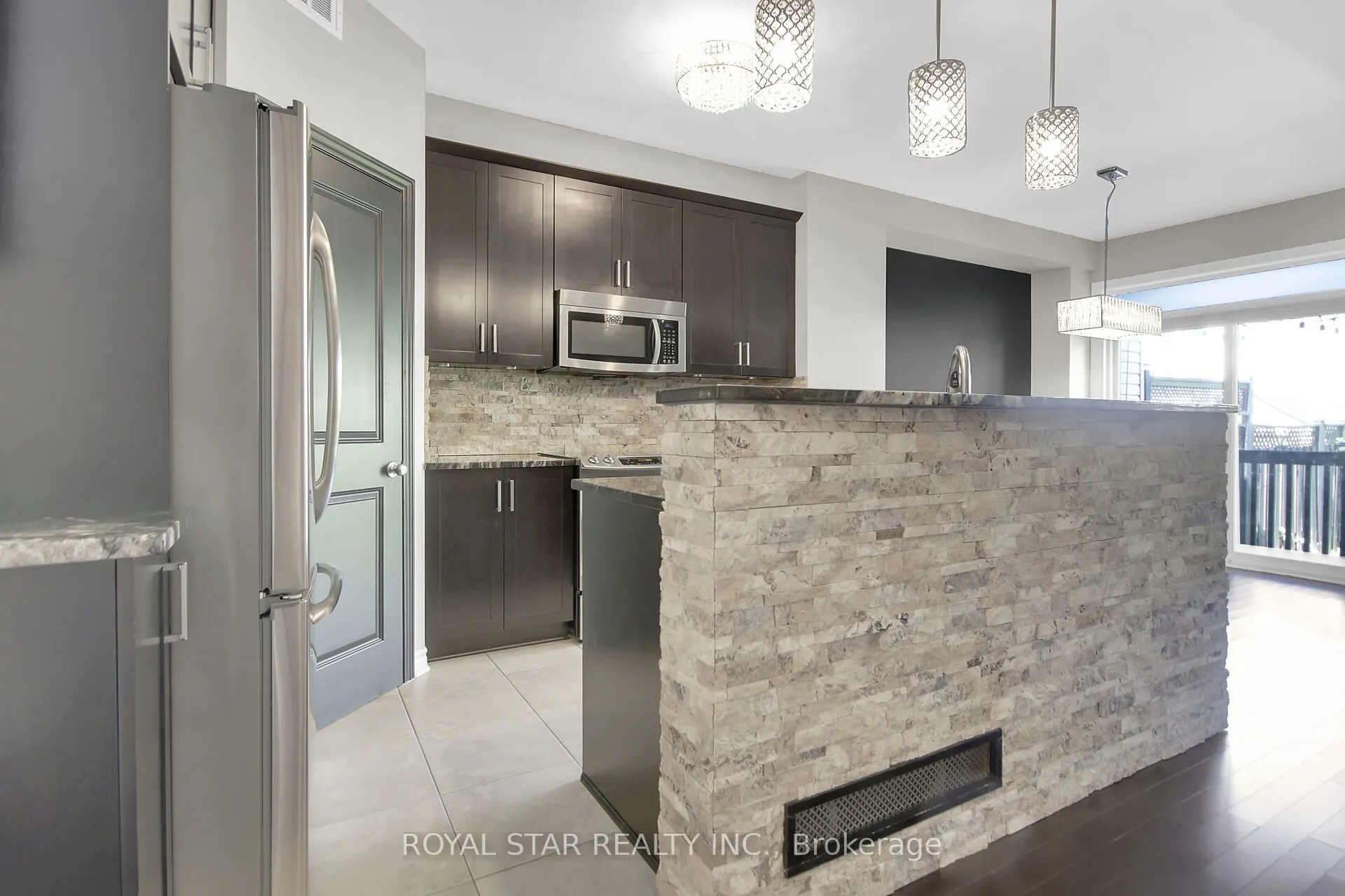 345 Widgeon Way