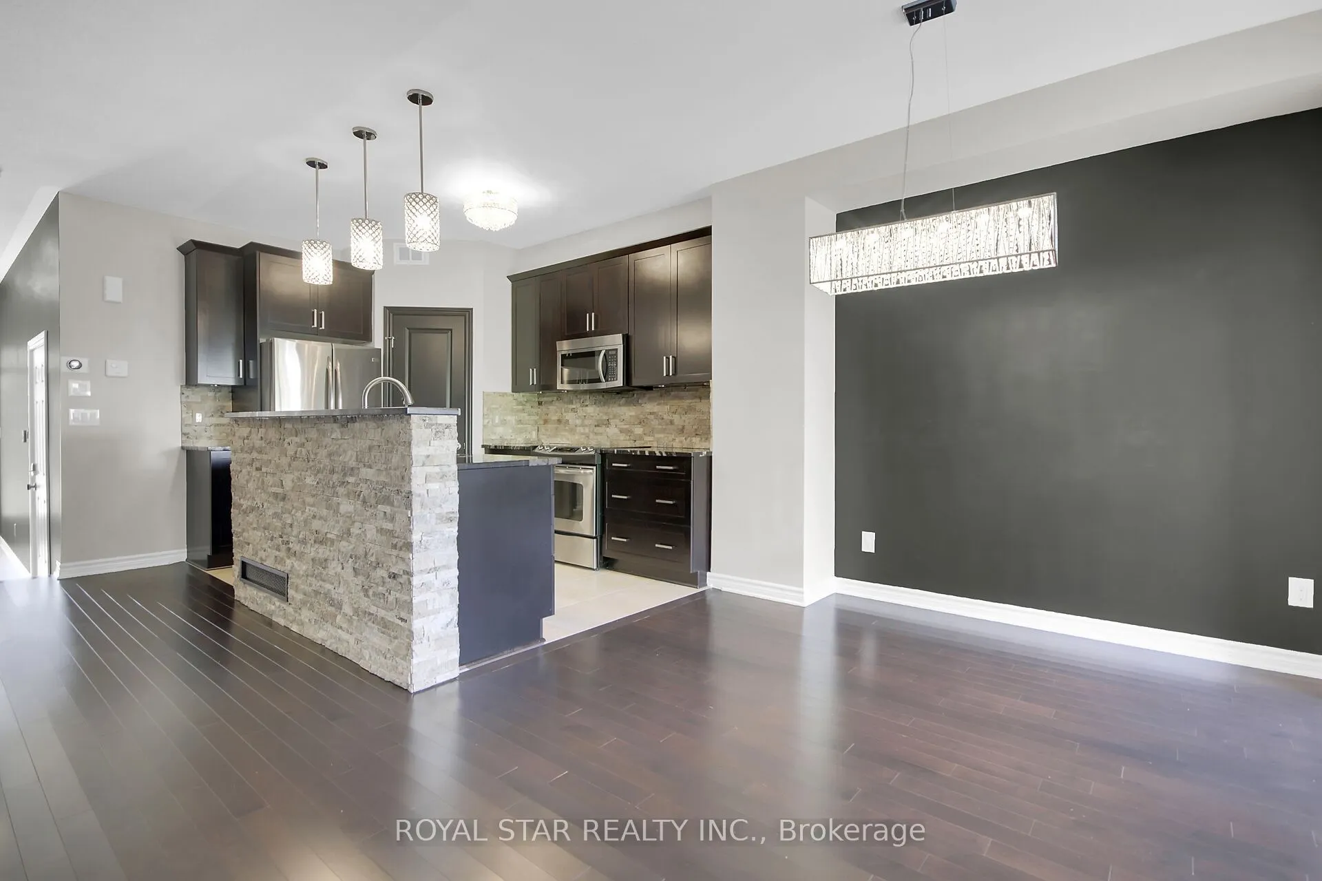 345 Widgeon Way