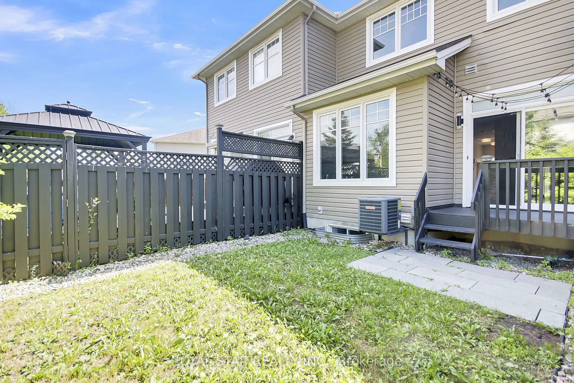 345 Widgeon Way