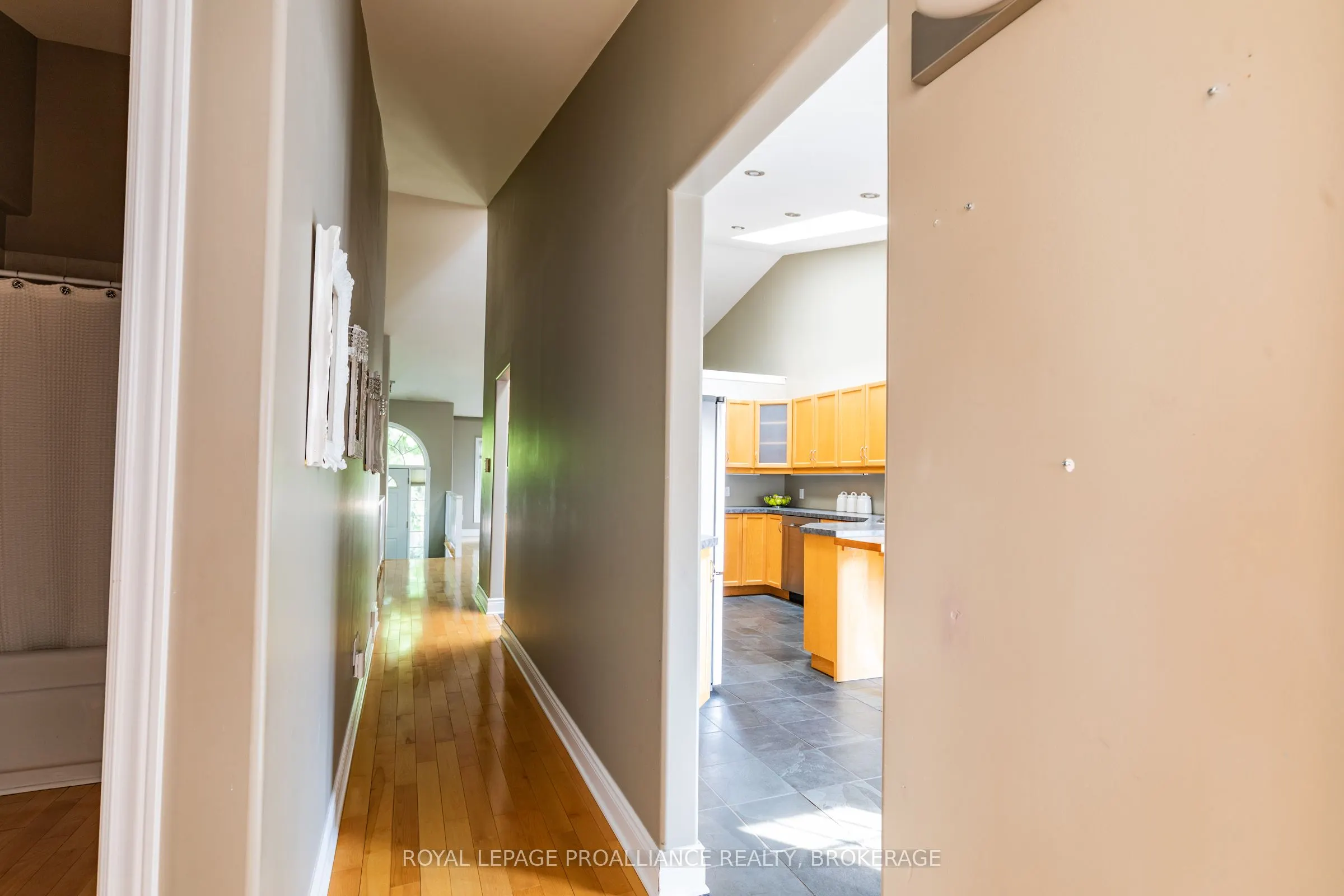 440 Weston Crescent