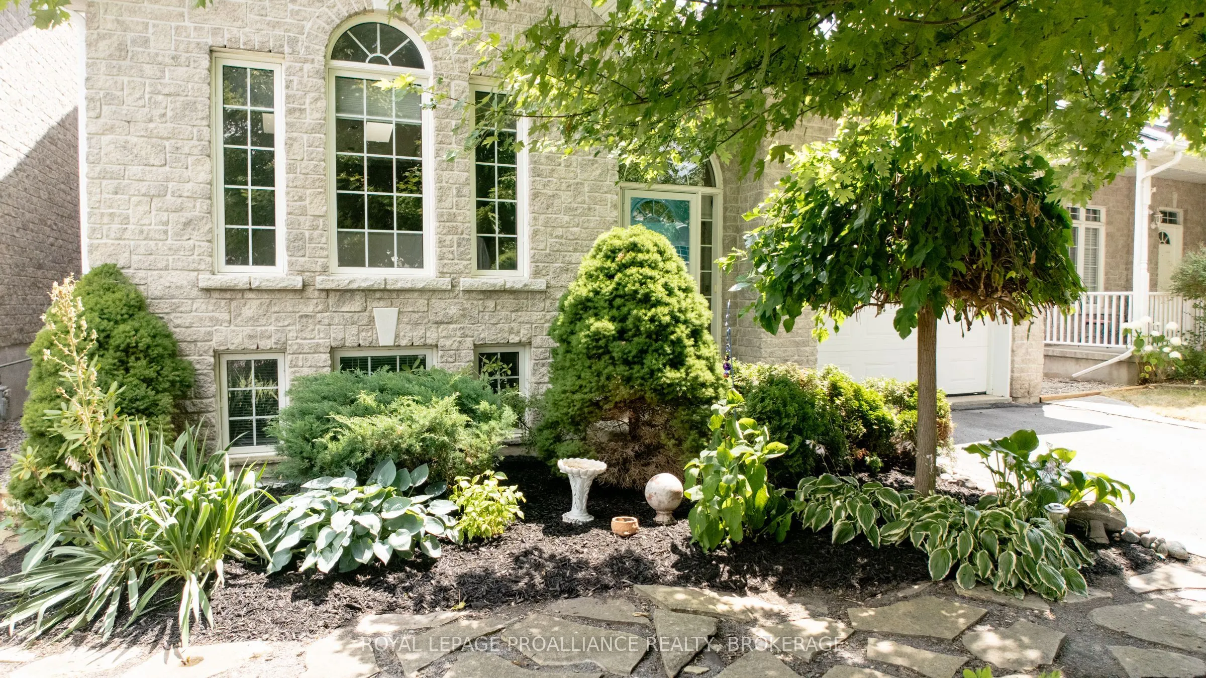 440 Weston Crescent