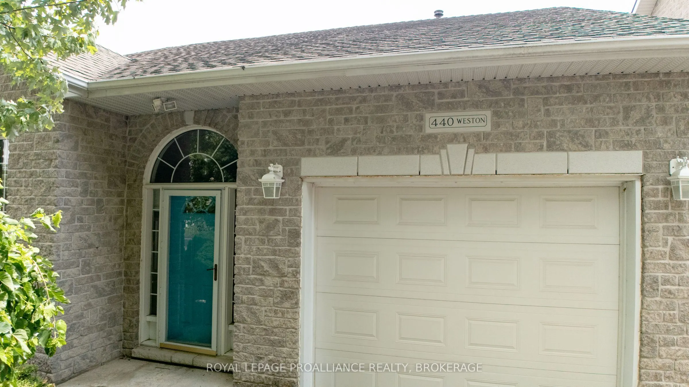 440 Weston Crescent