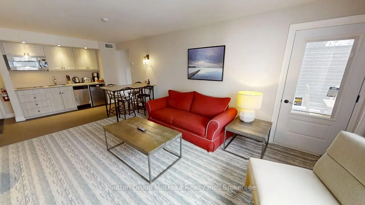 1235 Deerhurst Drive, #52-305
