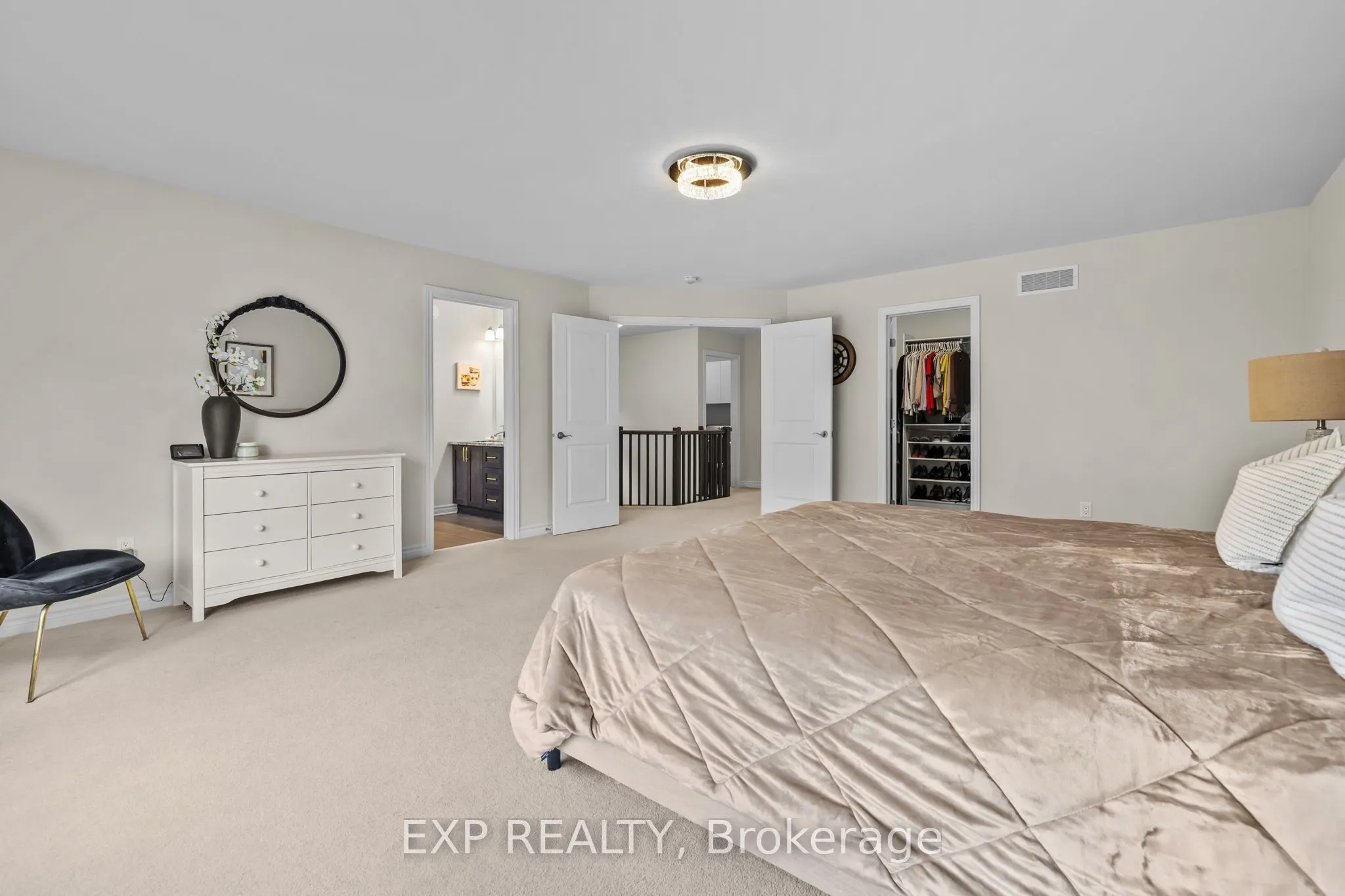 593 Vivera Place