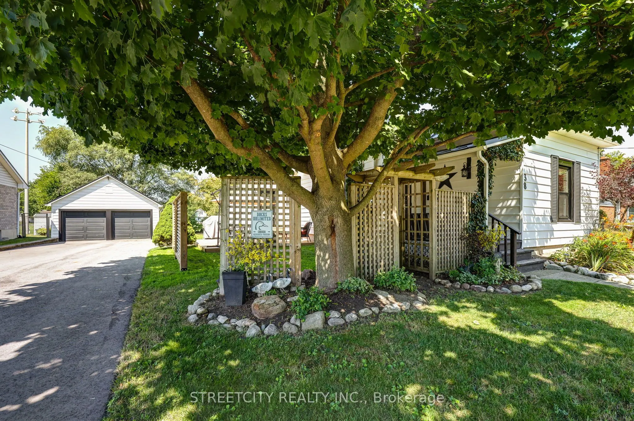 38 St. Andrew Street