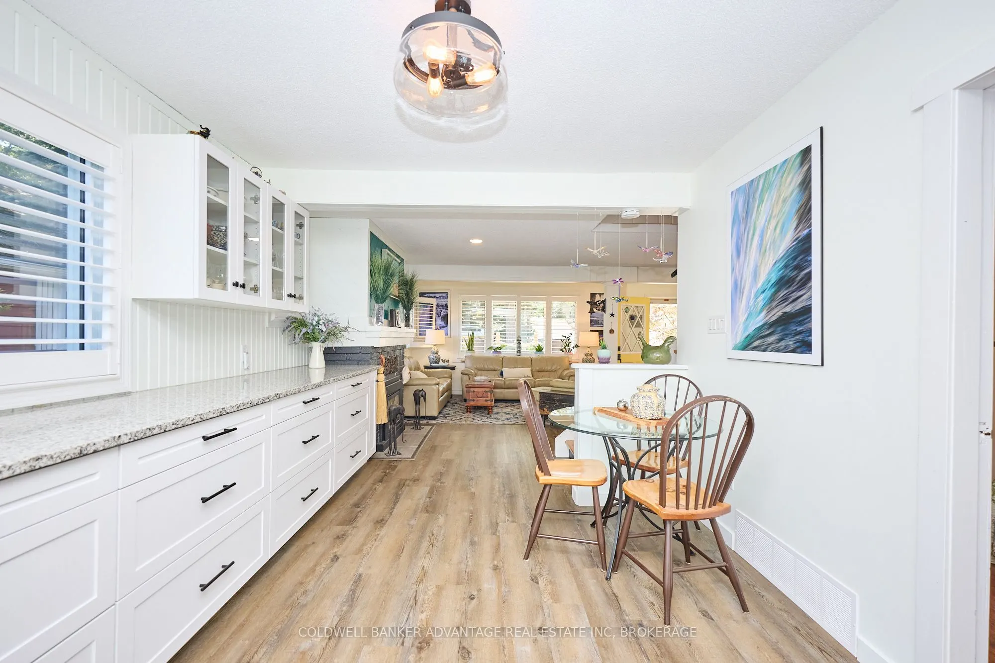 10572 Lakeshore Road