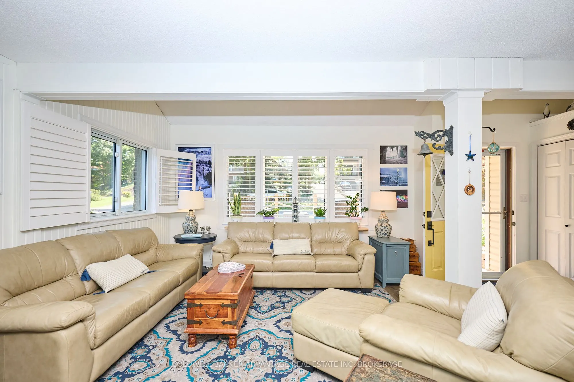 10572 Lakeshore Road