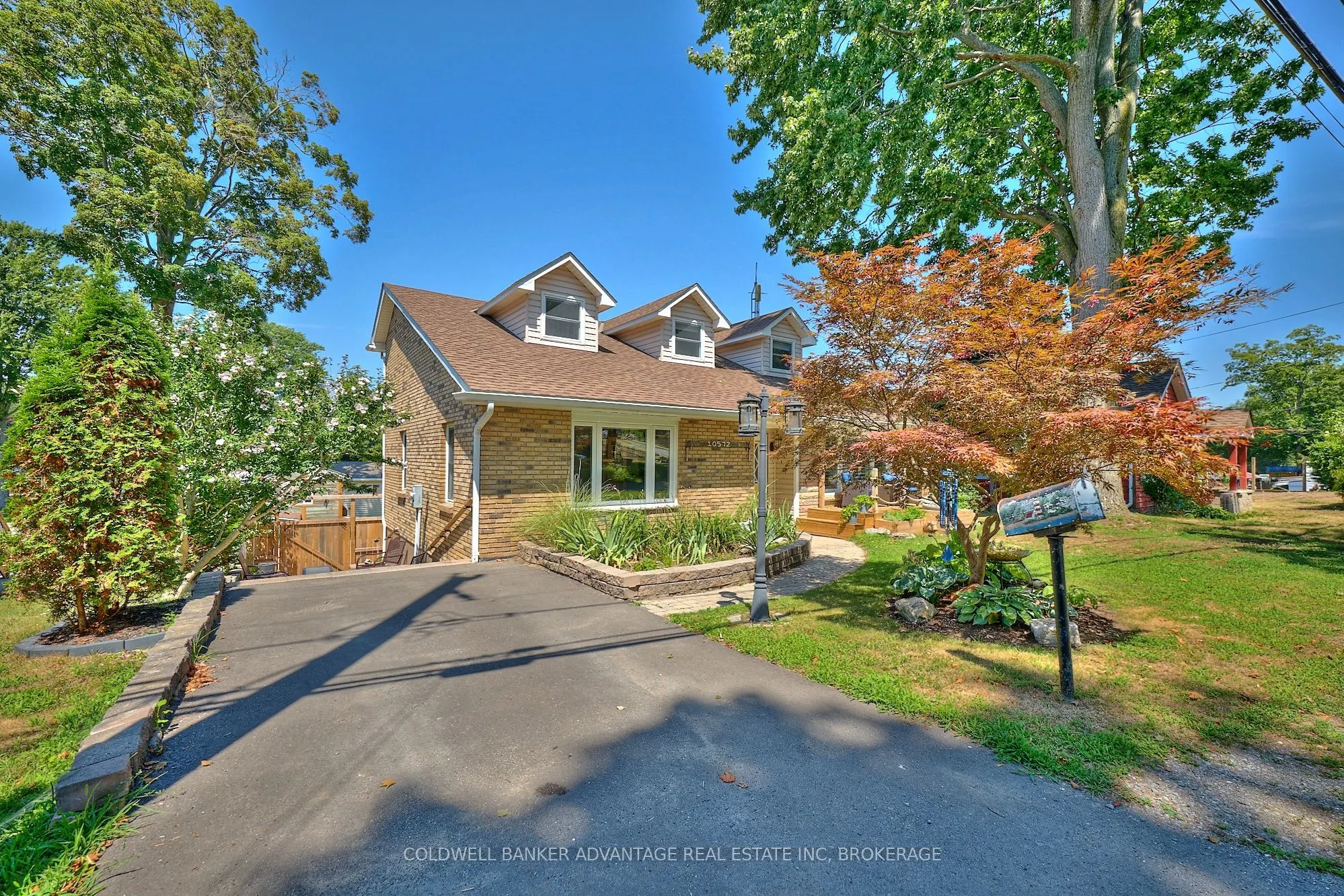 10572 Lakeshore Road