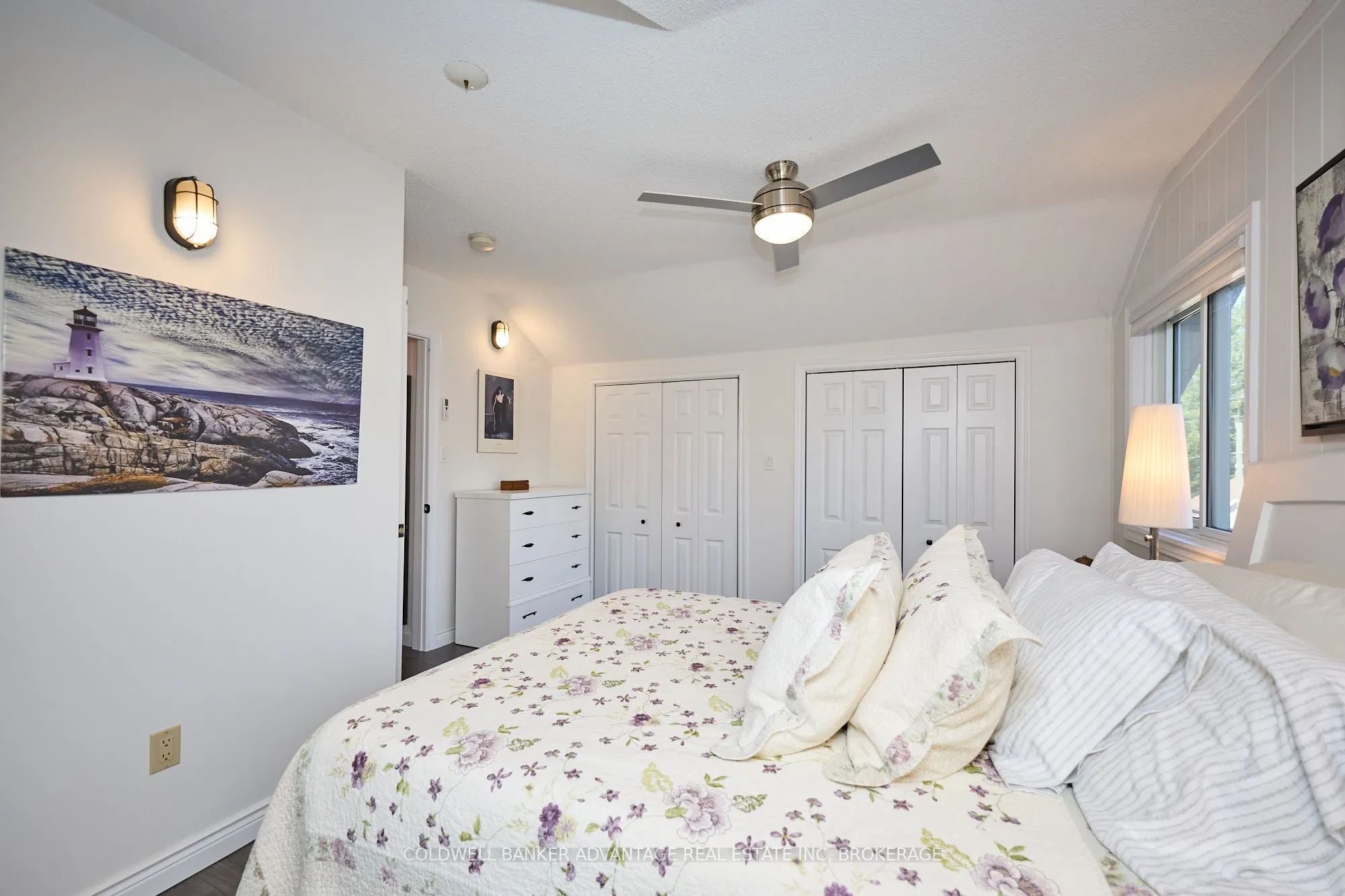 10572 Lakeshore Road