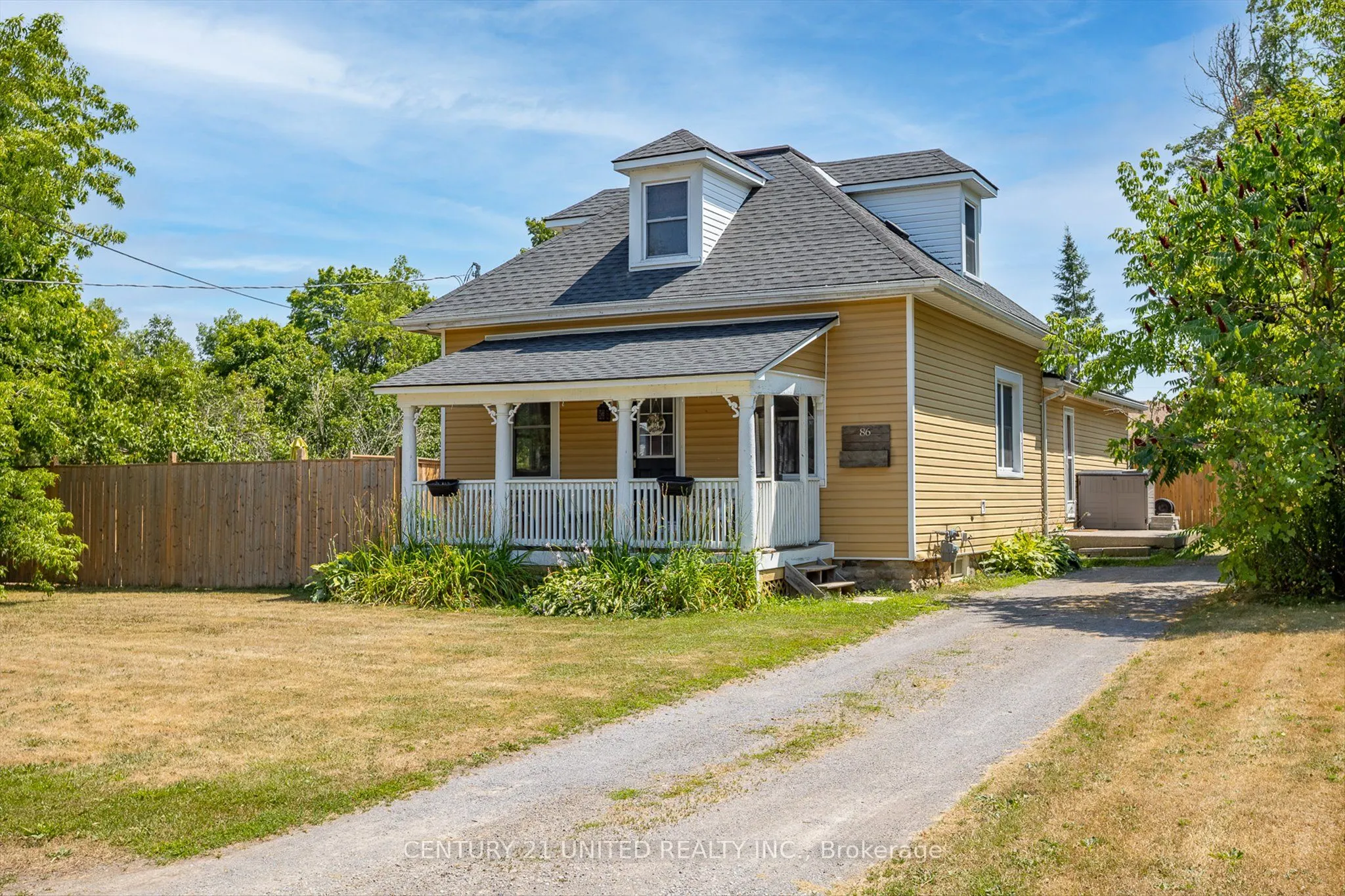 86 Division Street E