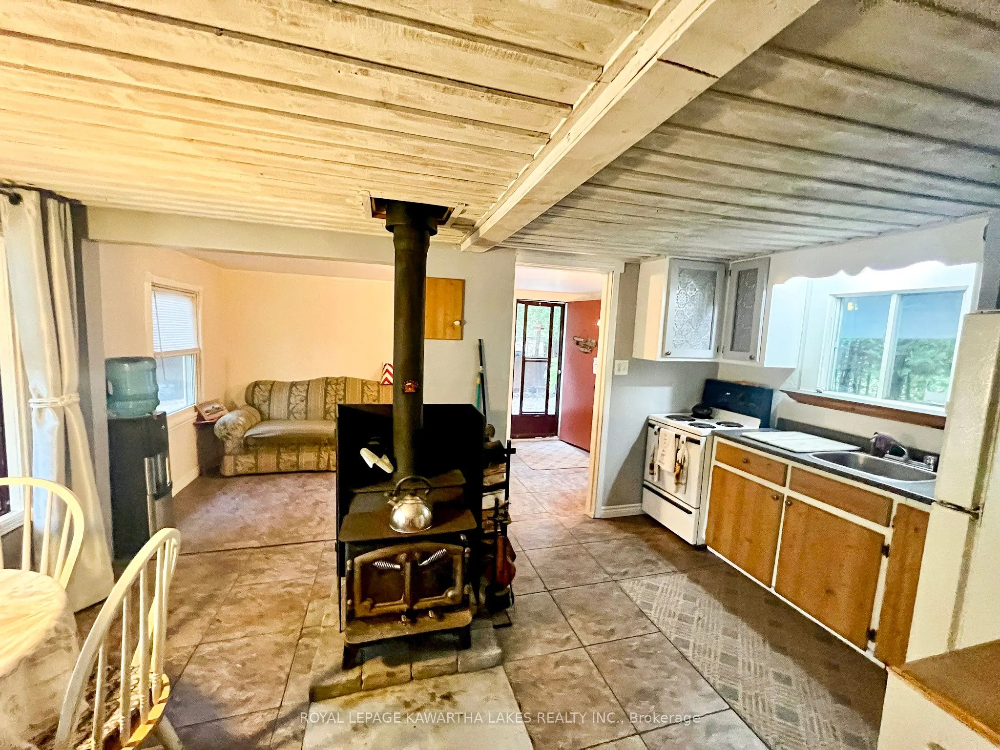 81 McGuire Beach Road