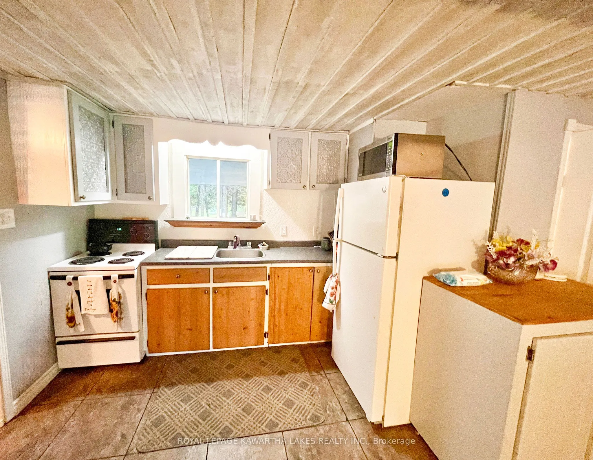 81 McGuire Beach Road