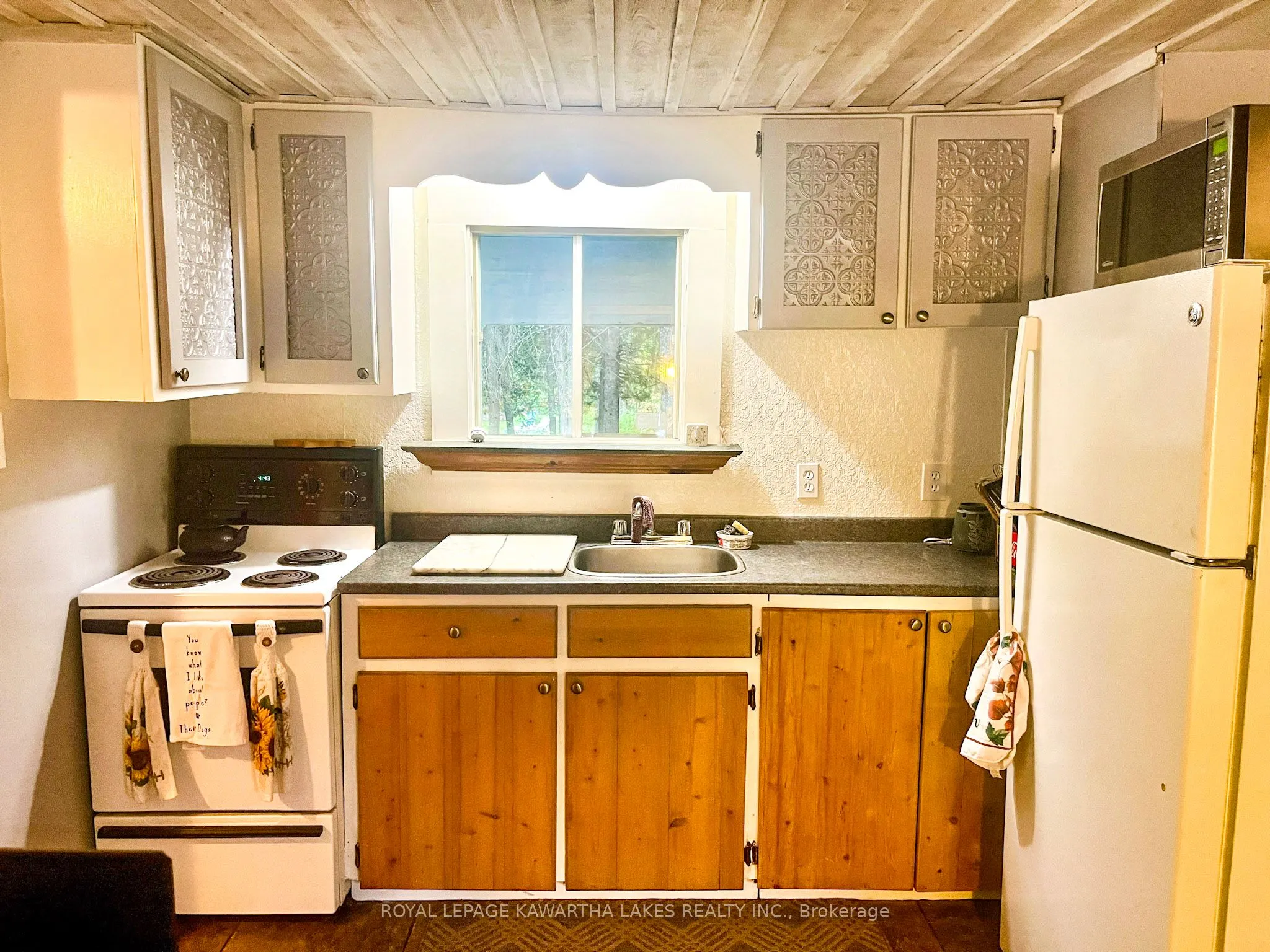 81 McGuire Beach Road