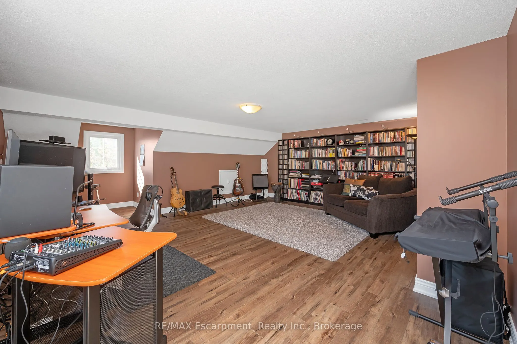 22 Waterford Crescent