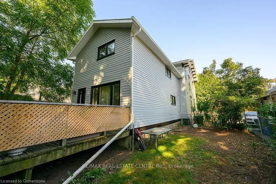 23 Mountain Street
