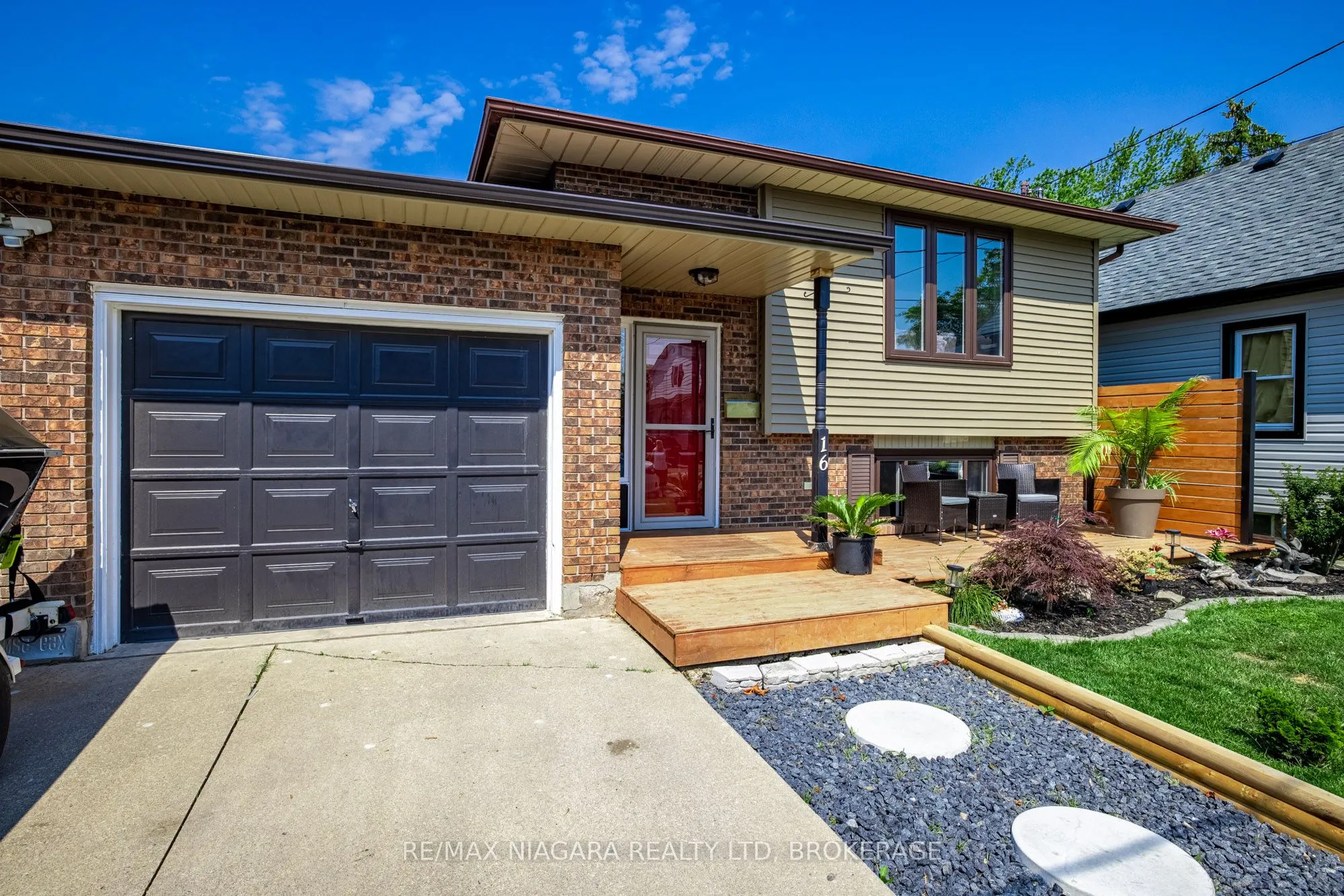 16 HARRIET Street