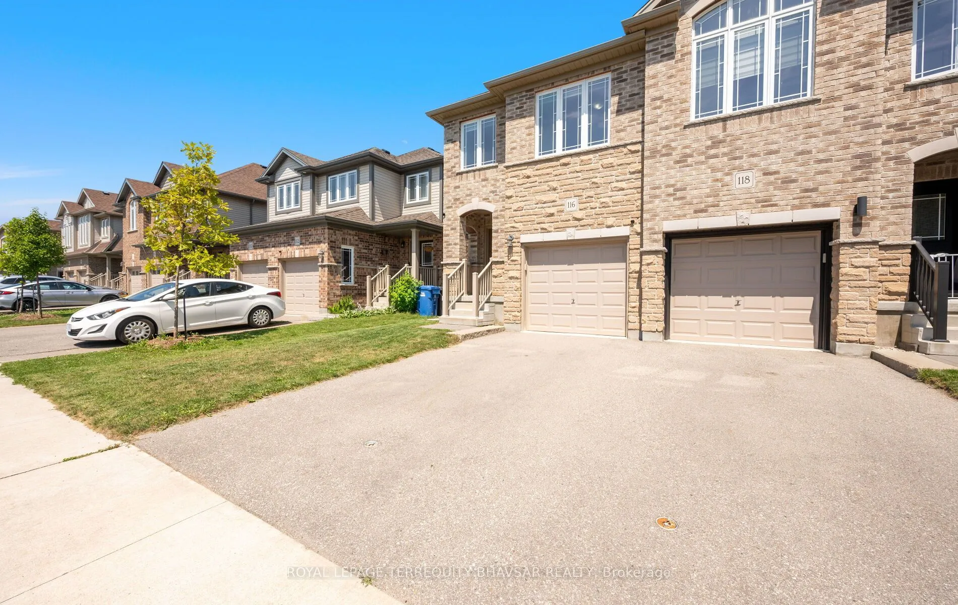 116 John Brabson Crescent