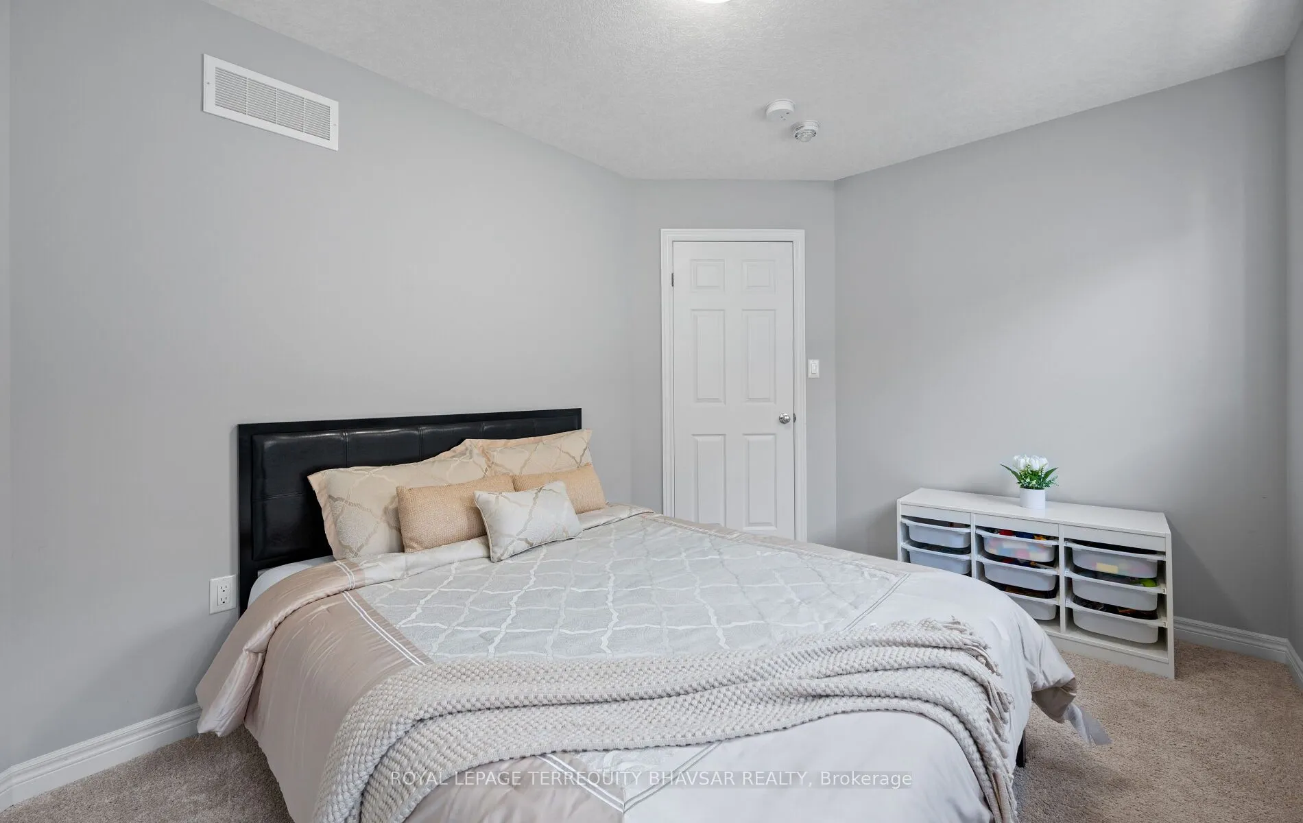116 John Brabson Crescent