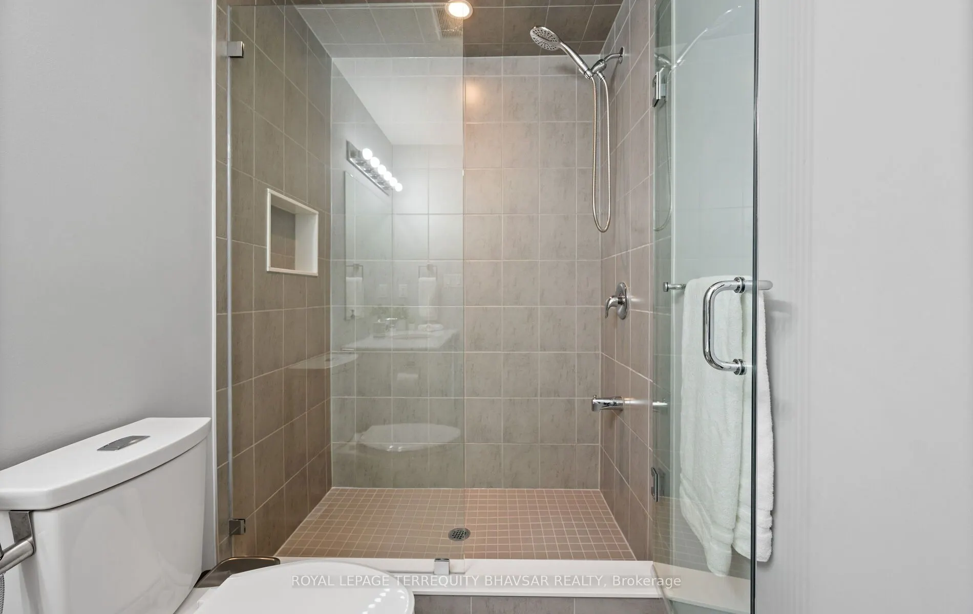 116 John Brabson Crescent